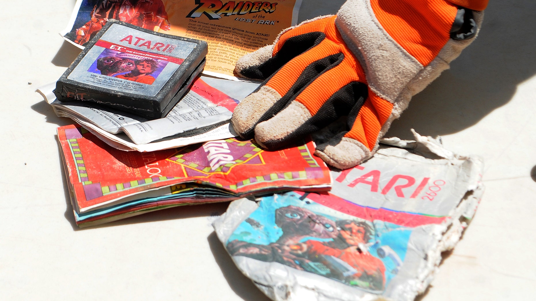 File photo: The first recovered Atari cartridge and packaging recovered from the old Alamogordo landfill are shown in Alamogordo, New Mexico, April 26, 2014. (REUTERS/Mark Wilson)