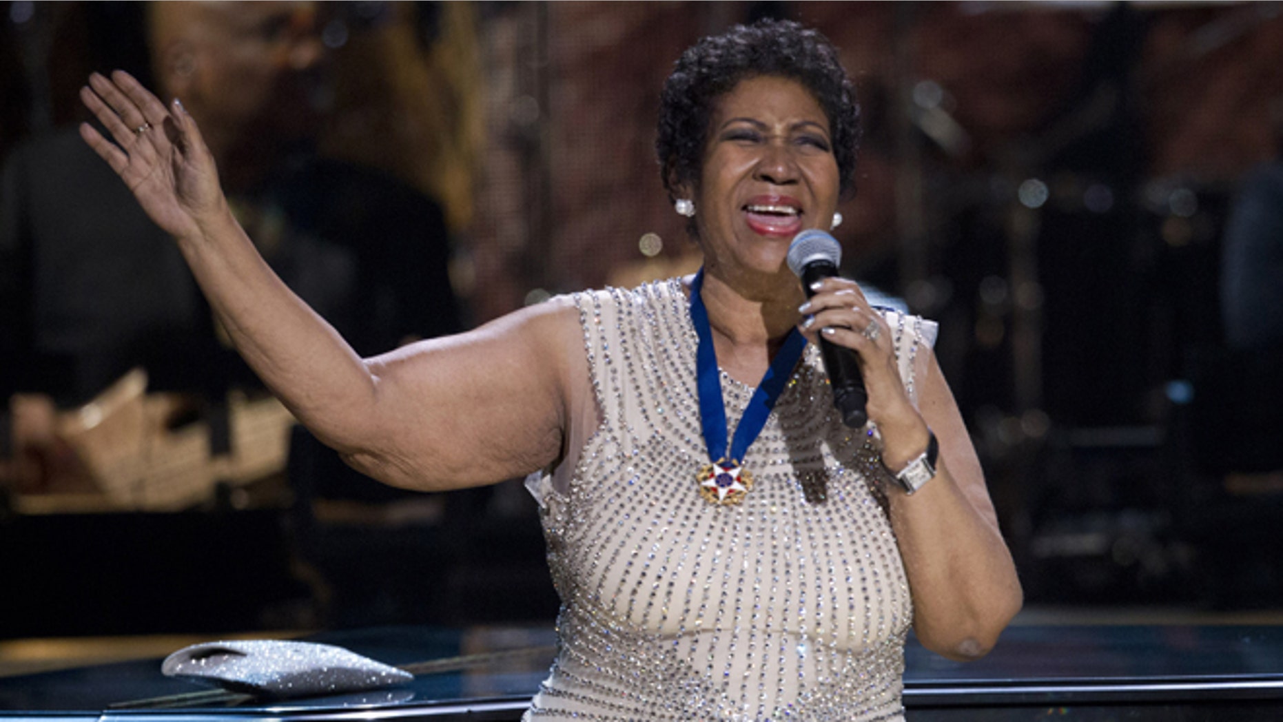 BET honoree singer Aretha Franklin performs onstage at BET Honors 2014 at Warner Theatre in Washington on February 8, 2014. REUTERS/Jose Luis Magana (UNITED STATES - Tags: ENTERTAINMENT) - RTX18G4M