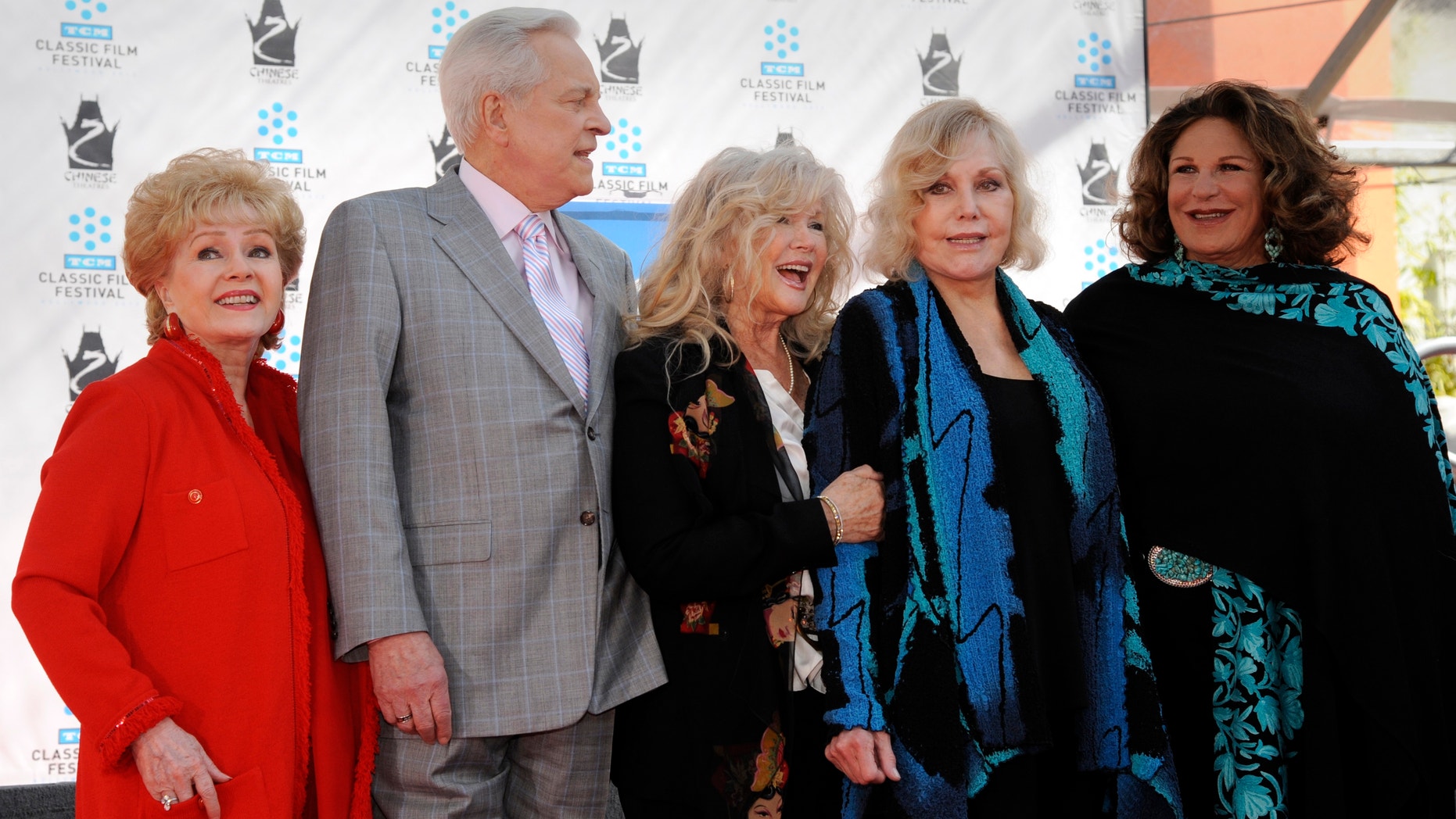 (L-R): Debbie Reynolds , Robert Osborne, Connie Stevens, Kim Novak and Lainie Kazan.