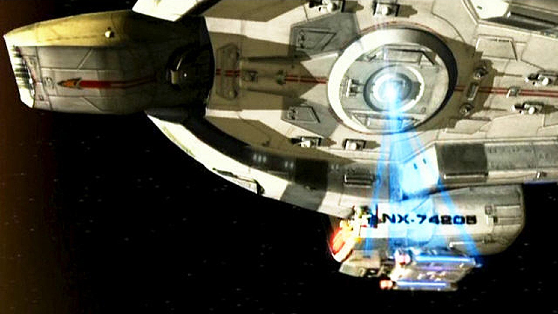 In "Stak Trek," Federation starships relied upon tractor beams to hold and tow other vessels. Scientists may not be there yet, but they have managed to tow a small particle using light beams.