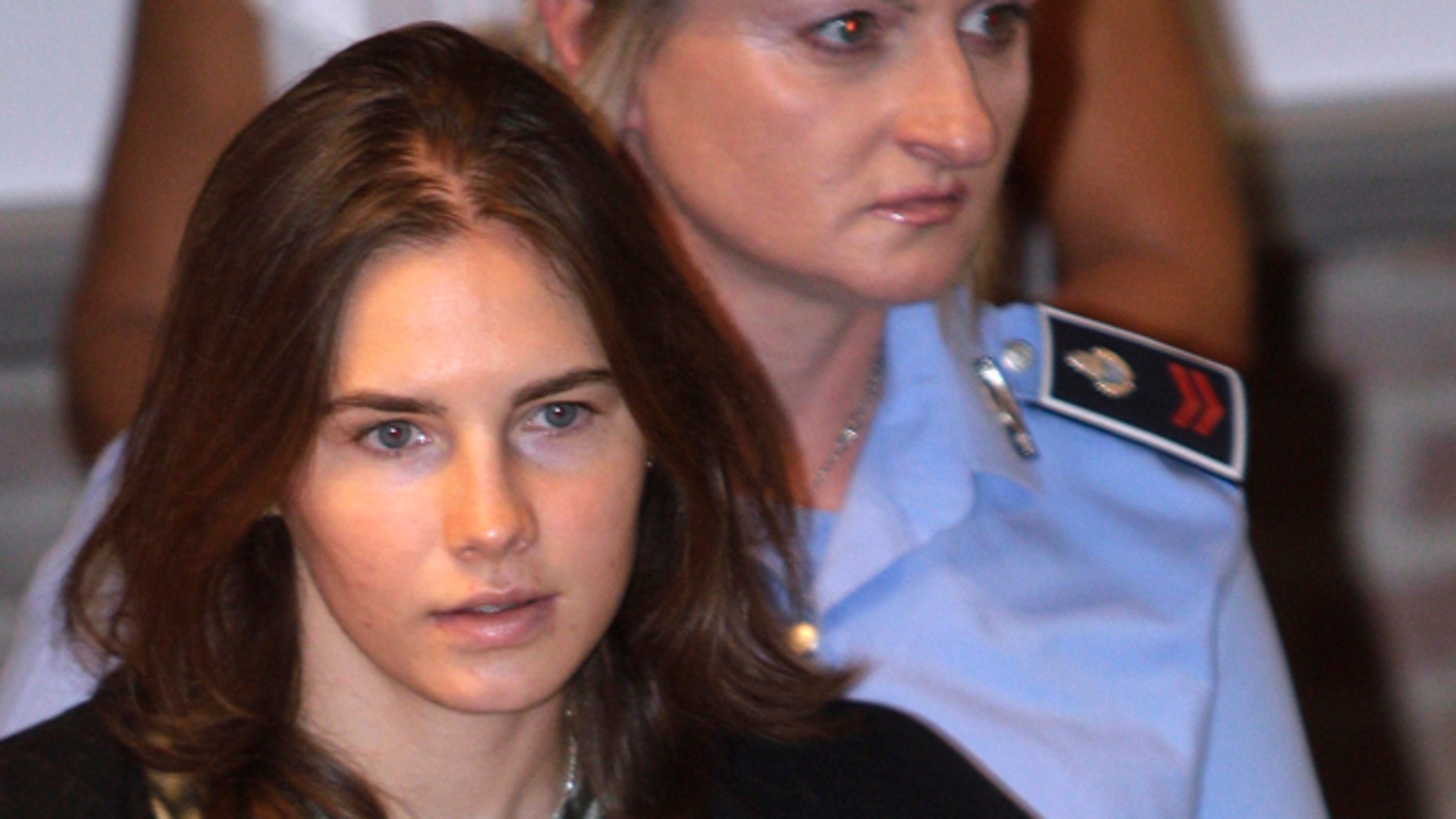 Hundreds of Reporters Descend on Italian Town to Cover Amanda Knox ...