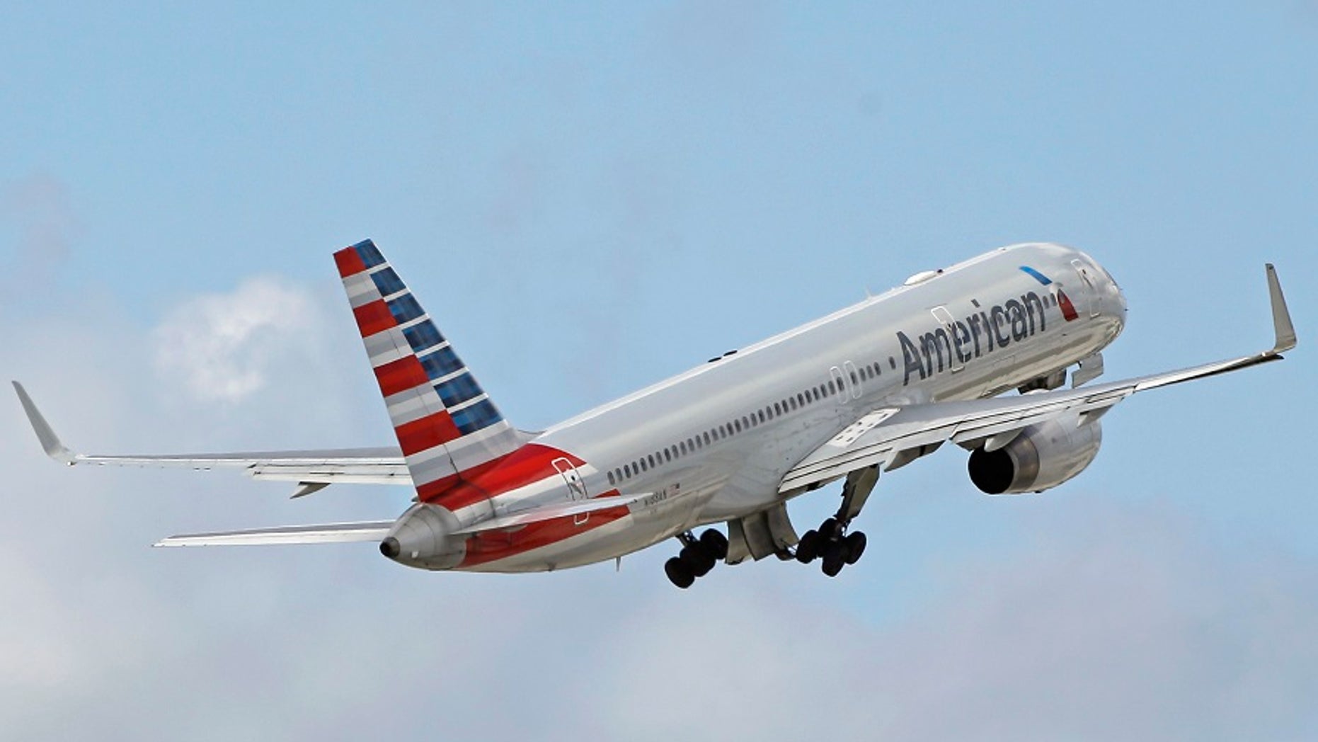 An American Airlines flight from Los Angeles to Washington, D.C. was reportedly delayed to a "urine smell" in the plane's cabin on Sunday, July 9, 2017.