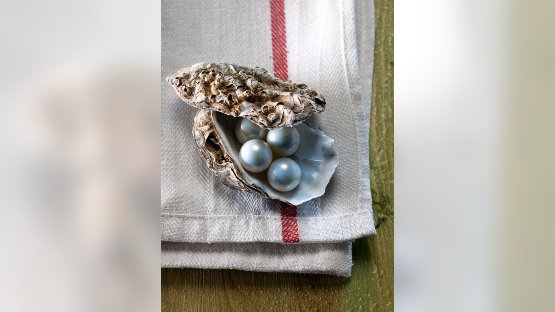 A Tennessee diner found multiple pearls in her oyster lunch.
