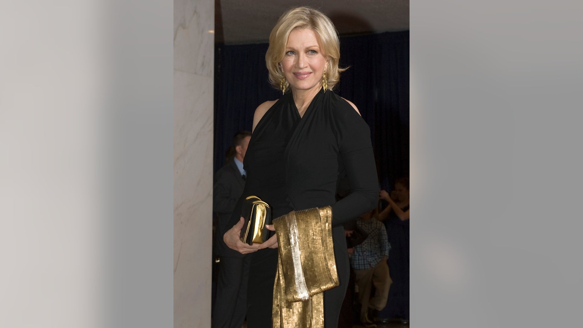 Anchor Diane Sawyer of ABC News arrives on the red carpet for the annual White House Correspondents' Association Dinner at the Washington Hilton in Washington April 28, 2012. REUTERS/Jonathan Ernst (UNITED STATES - Tags: POLITICS ENTERTAINMENT MEDIA) - RTR31D2R