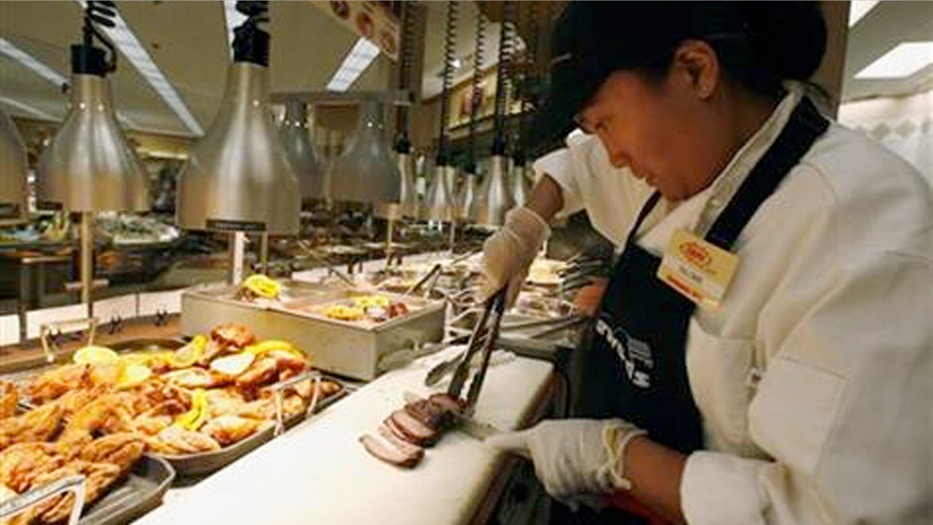 Prepared foods in supermarkets aren't required to have nutrition labels.