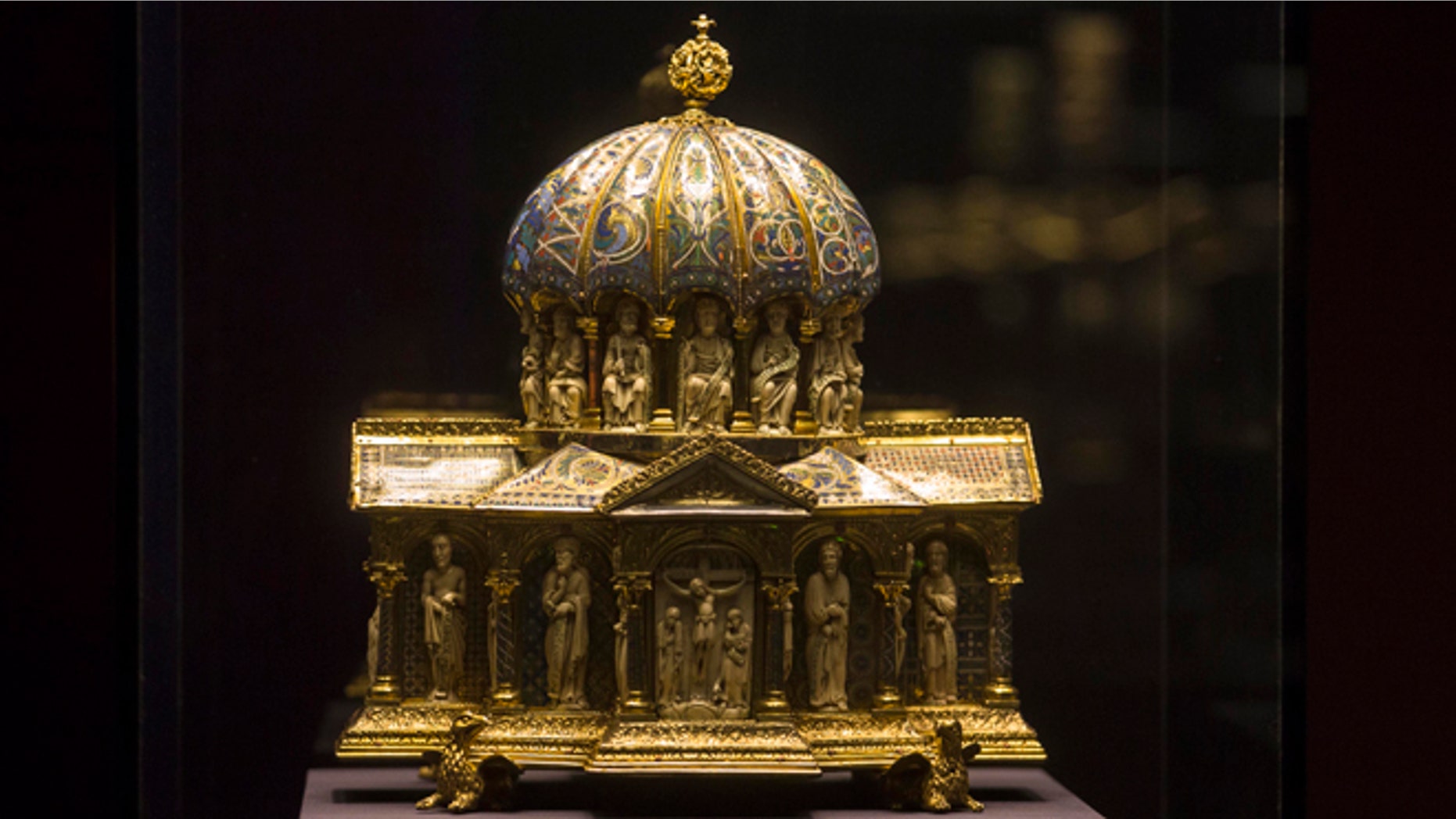 Jan. 9, 2014: In this file picture the medieval Dome Reliquary (13th century) of the Welfenschatz, is displayed at the Bode Museum in Berlin.