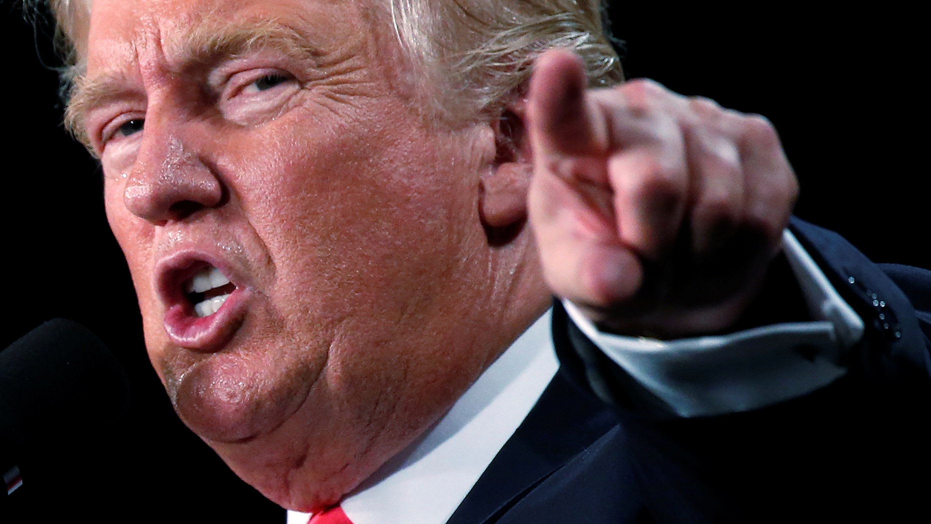 File photo - Donald Trump speaks at a campaign event in Winston-Salem, North Carolina, U.S., July 25, 2016. (REUTERS/Carlo Allegri/File)