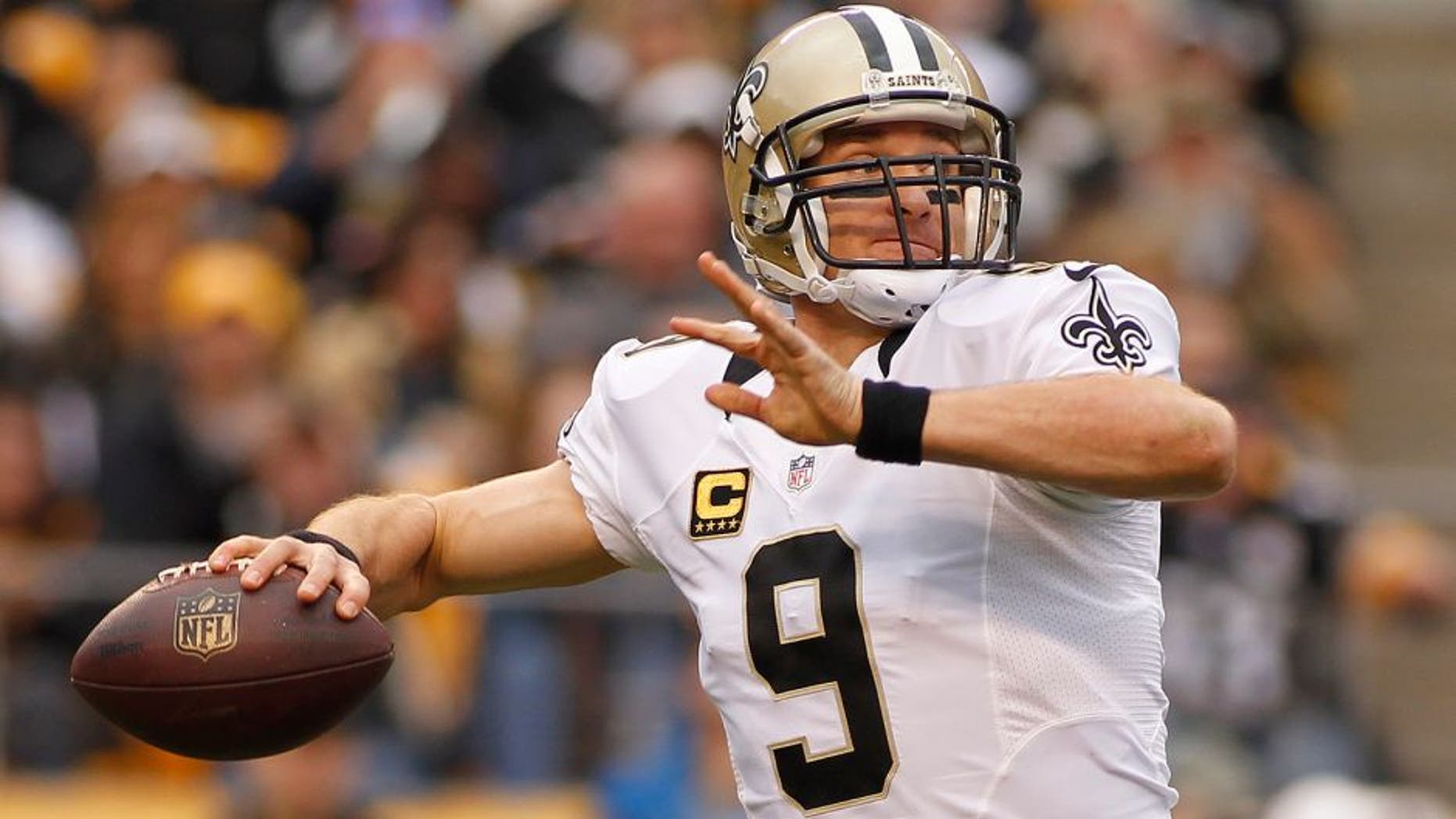 PITTSBURGH, PA - NOVEMBER 30: Drew Brees #9 of the New Orleans Saints plays against the Pittsburgh Steelers during the game on November 30, 2014 at Heinz Field in Pittsburgh, Pennsylvania. (Photo by Justin K. Aller/Getty Images)