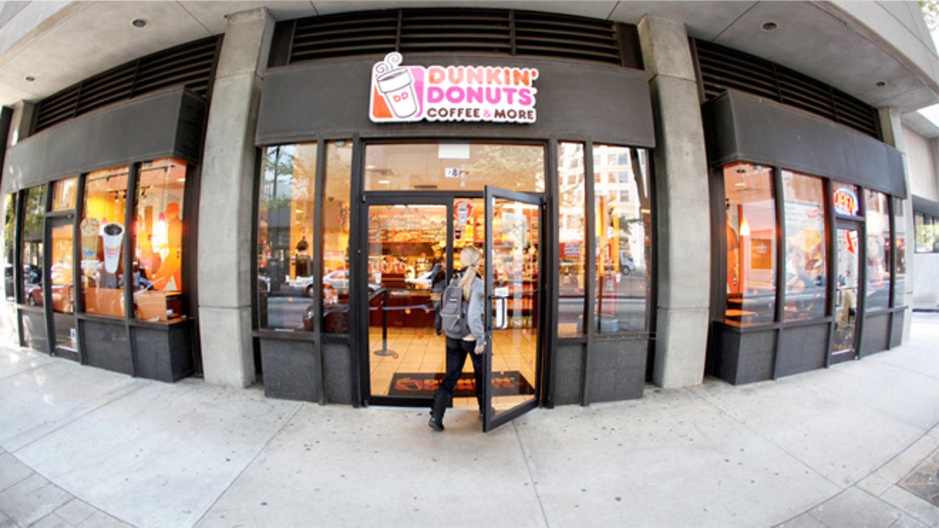Dunkin’ Donuts eventually wants 17,000 chains in the U.S., and 30,000 outlets around the world.