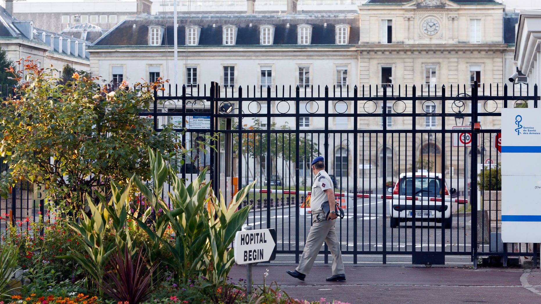 A view shows the entrance of the military Hospital Begin in Saint-Mande, eastern Paris, September 19, 2014. REUTERS/Charles Platiau