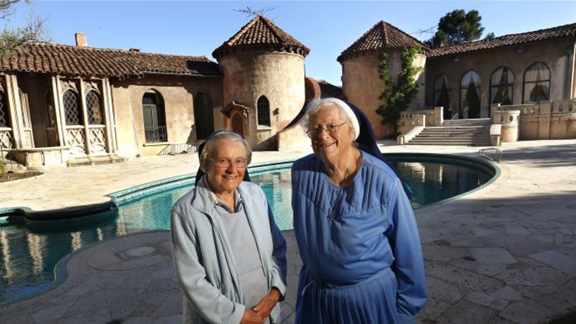 Sister Catherine and Sister Rita outside the Sisters of the IHM Retreat House on June 25, 2015 in Los Feliz, California. (2015 Los Angeles Times)