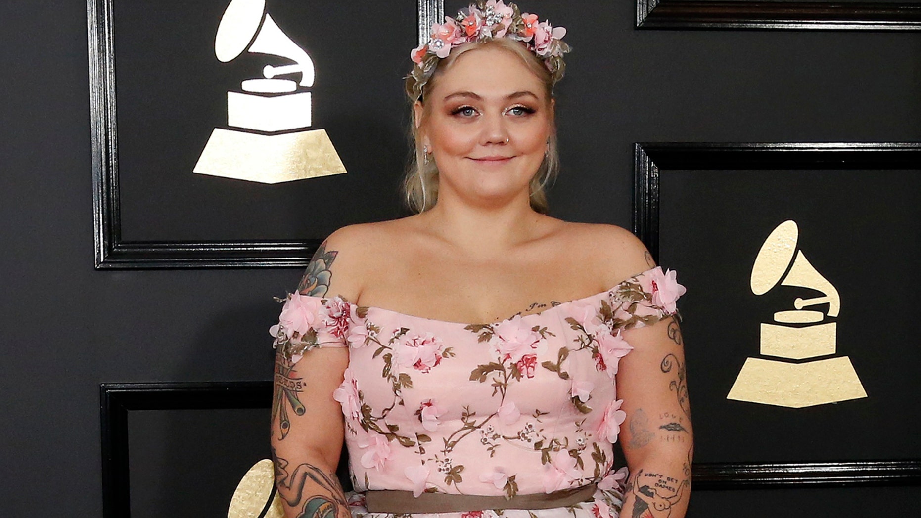Elle King arrives at the 59th Annual Grammy Awards in Los Angeles, California, U.S. , February 12, 2017. REUTERS/Mario Anzuoni - RTSYC7S