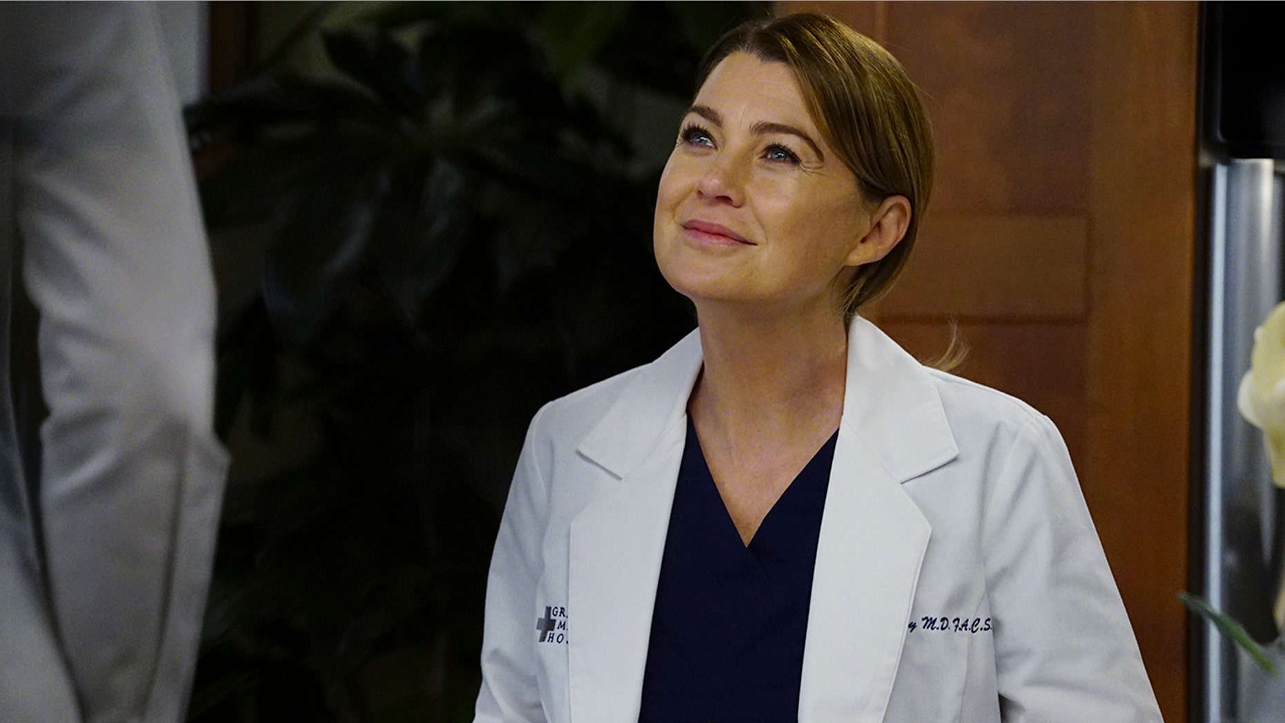 GREY'S ANATOMY - "Civil War" - Richard, Jackson, April and Catherine tackle a grueling trauma case intensified by hospital politics. Amelia finally faces her feelings about Owen, and Meredith gets caught between Nathan and Alex over a patient, on "Grey's Anatomy," THURSDAY, MARCH 9 (8:00-9:01 p.m. EST), on the ABC Television Network. (ABC/Richard Cartwright)
ELLEN POMPEO