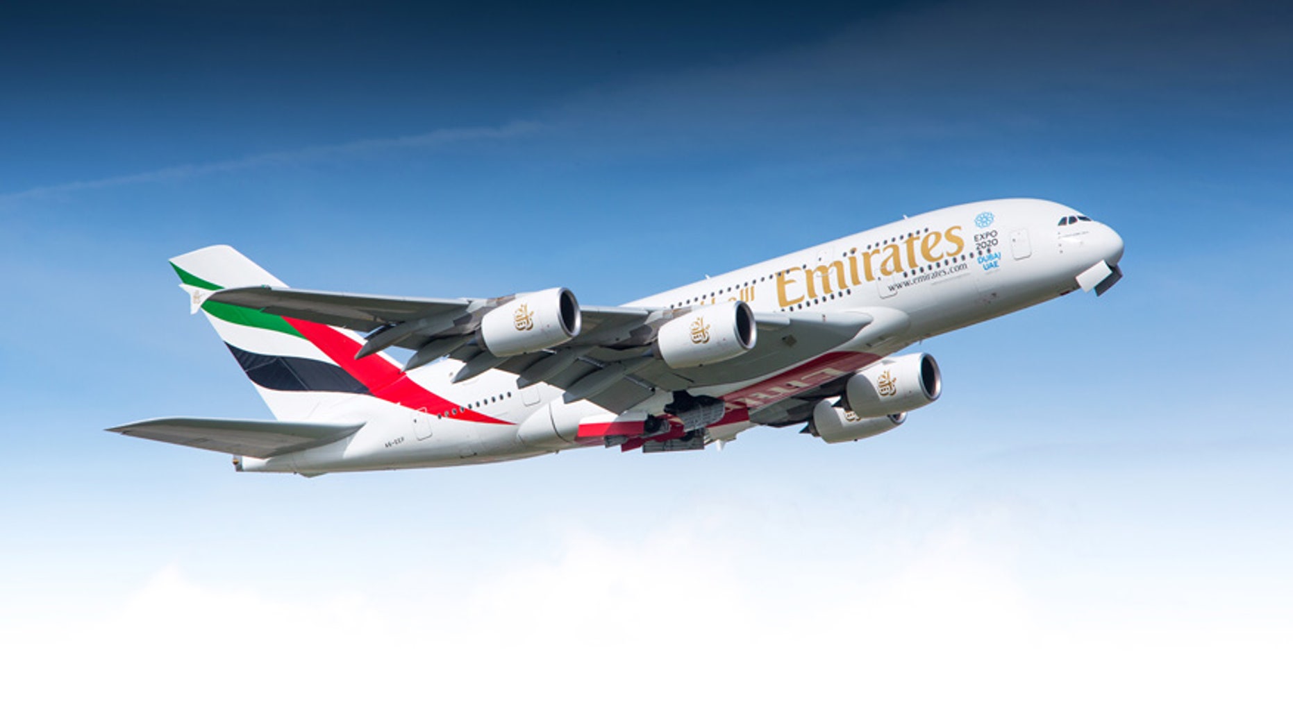 A Pool On A Plane Emirates Pulls April Fools Prank