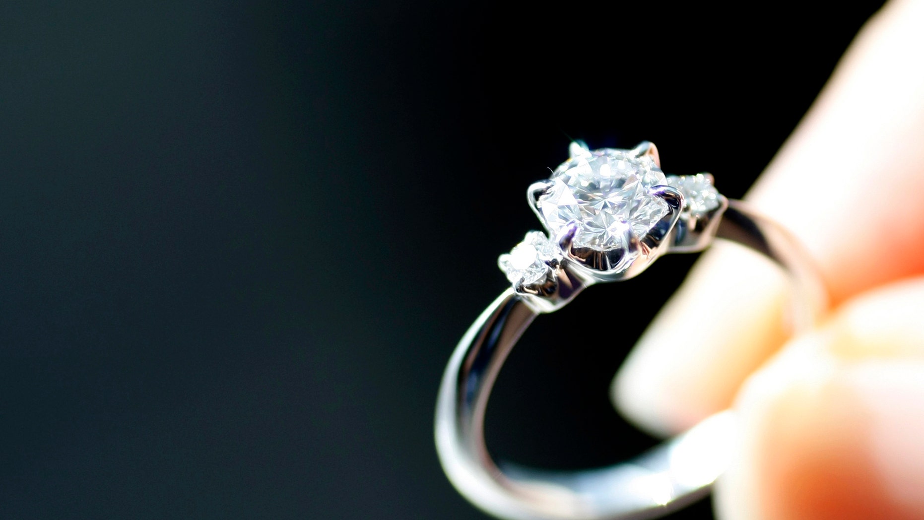 File photo - An engagement ring is displayed at a jewellery store in Tokyo June 2, 2009. (REUTERS/Yuriko Nakao)