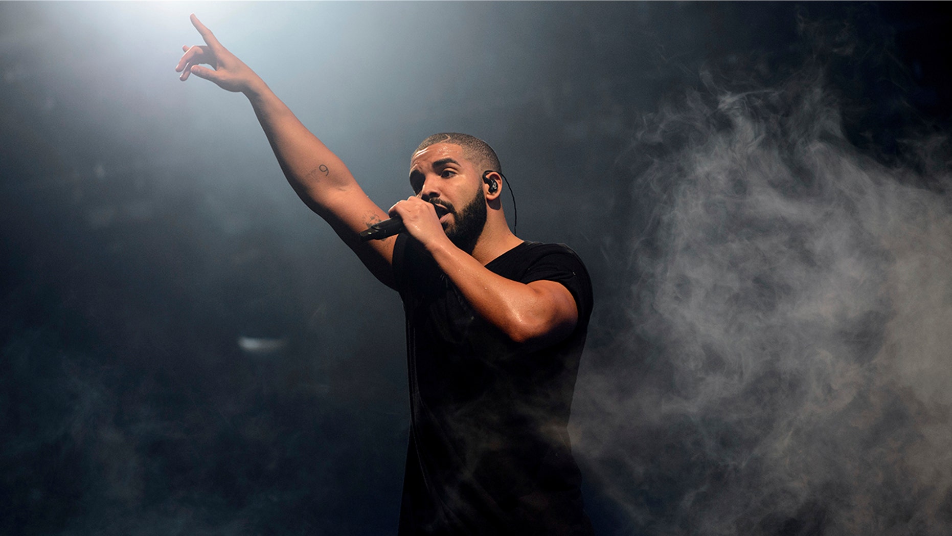 Drake raps about his ex-girlfriend on the hit song "In My Feelings."