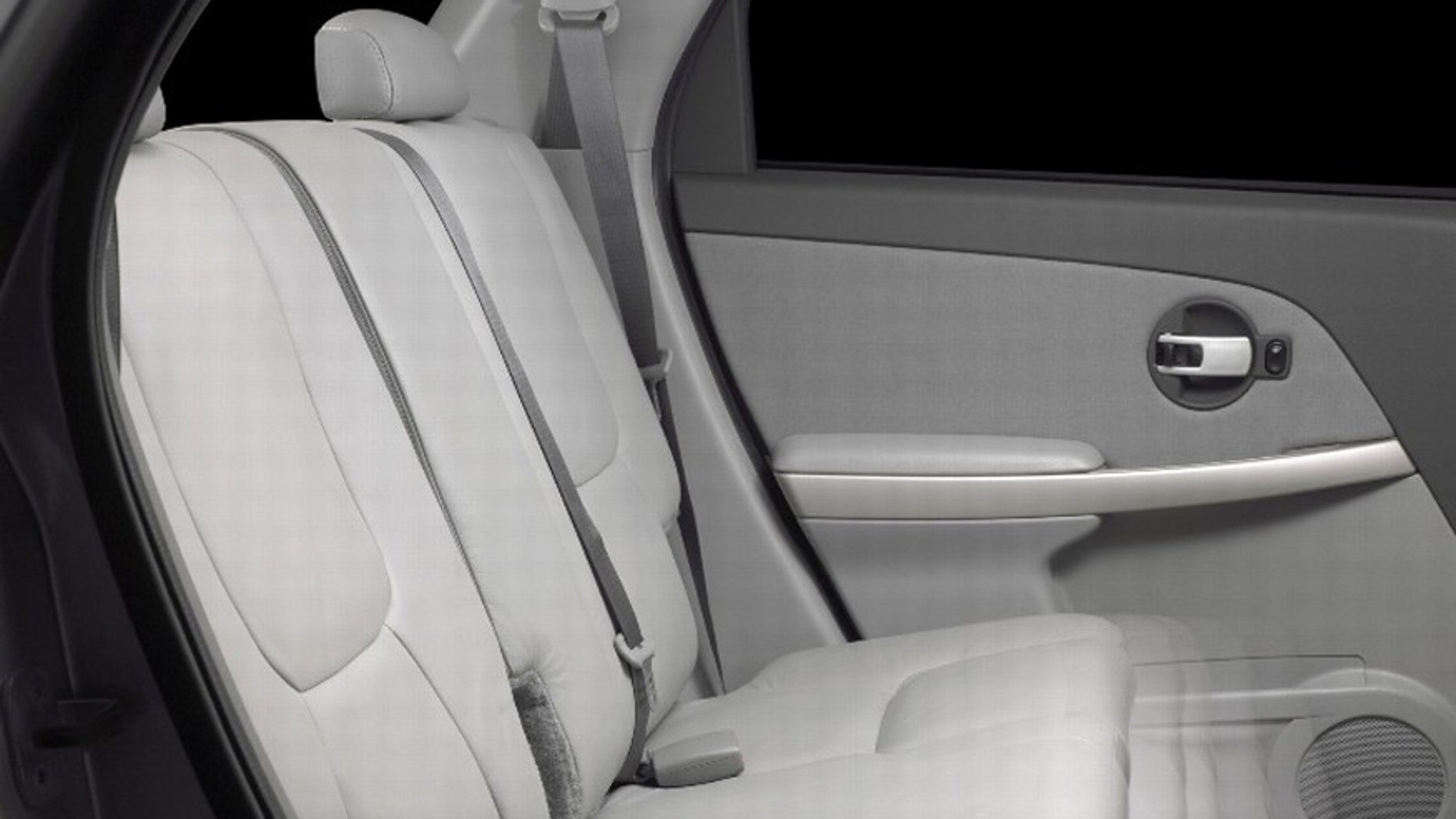 2007 Chevrolet Equnox rear seats