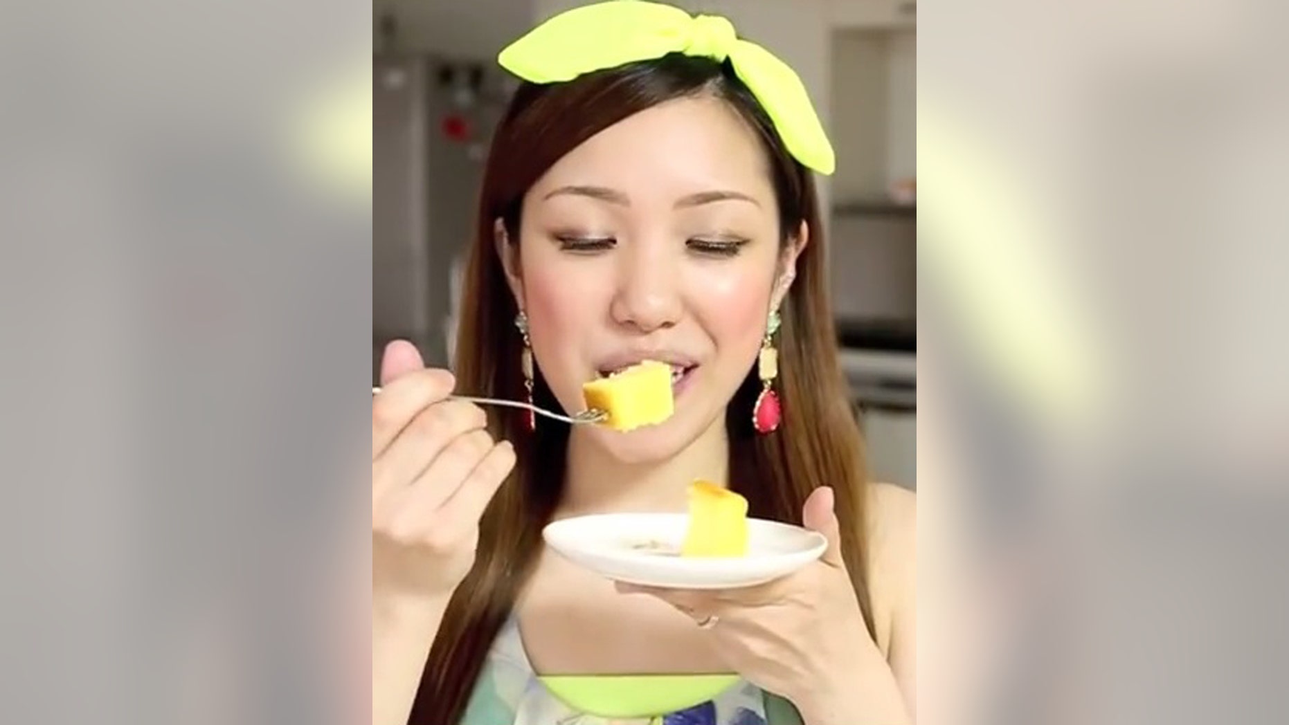 Can a cheesecake with just three ingredients live up to the hype?