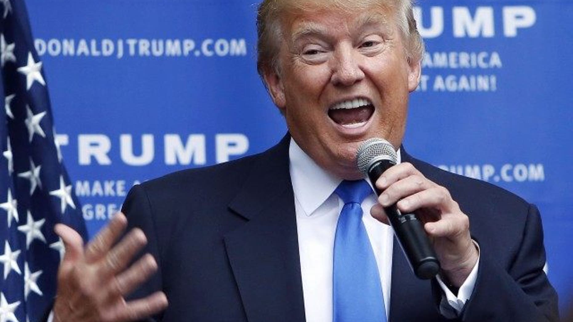 Donald Trump has been banned from an Atlantic City pizza shop.