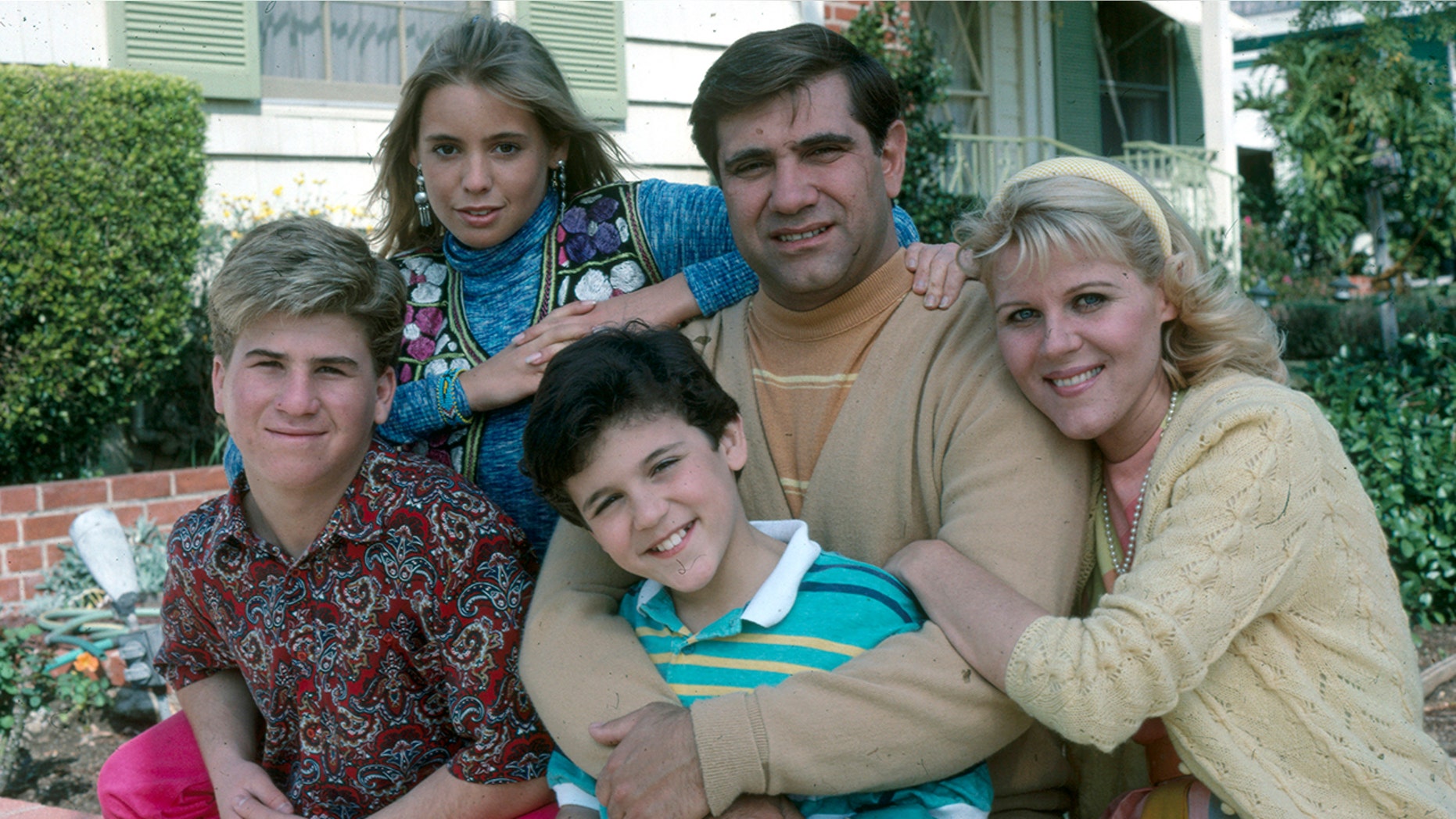 From l-r: Jason Hervey, Olivia D'Abo, Fred Savage, Dan Lauria, Alley Mills of "The Wonder Years."