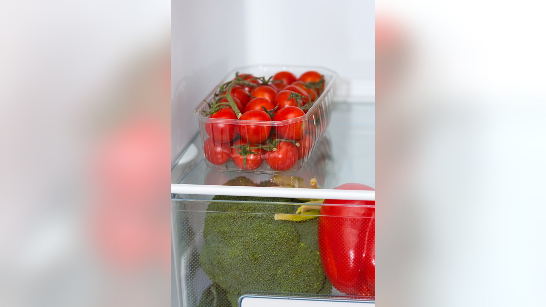 Keeping tomatoes in the fridge may not be good idea.