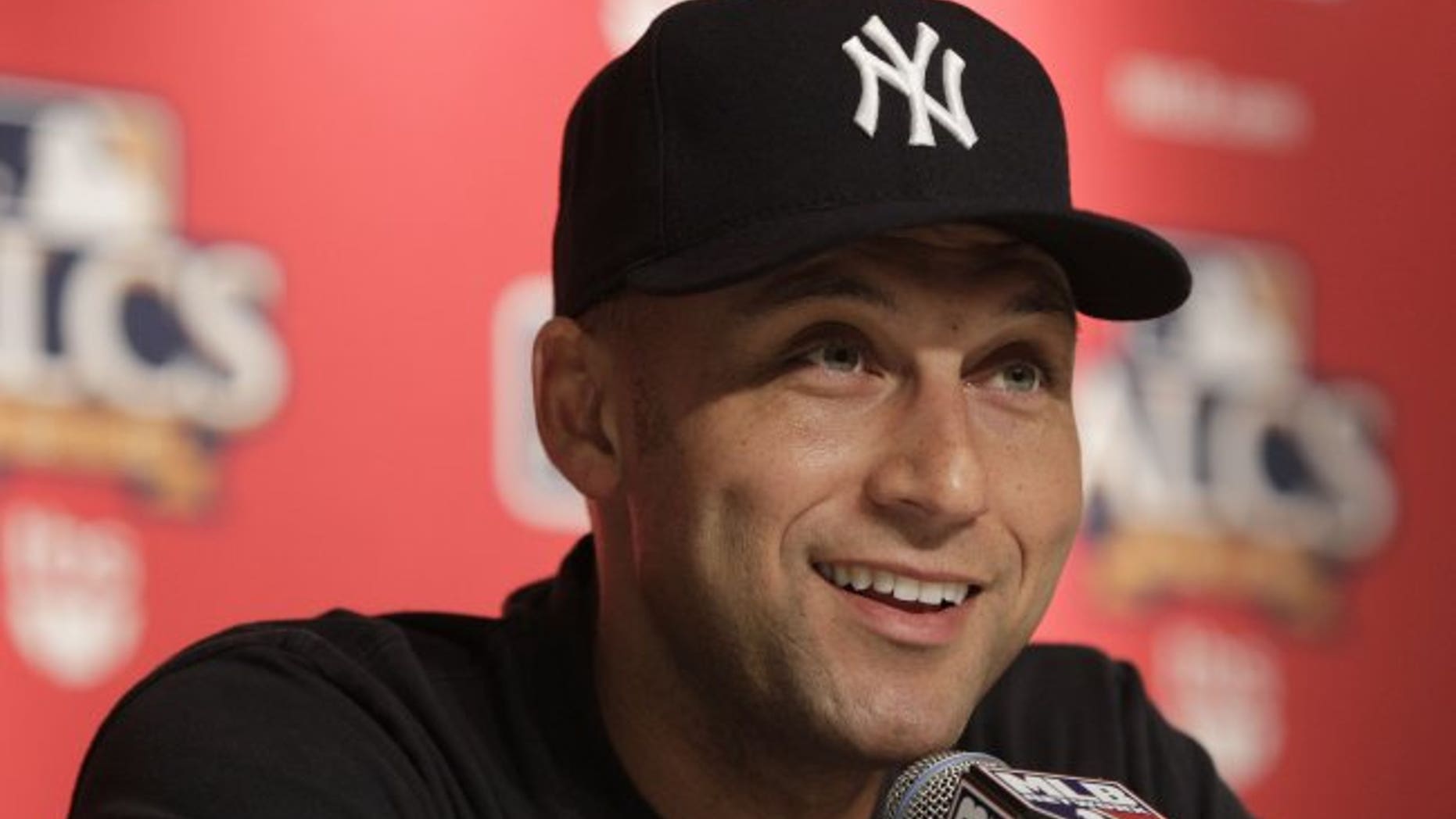 Derek Jeter is looking to open a Players' Tribune concept restaurant.