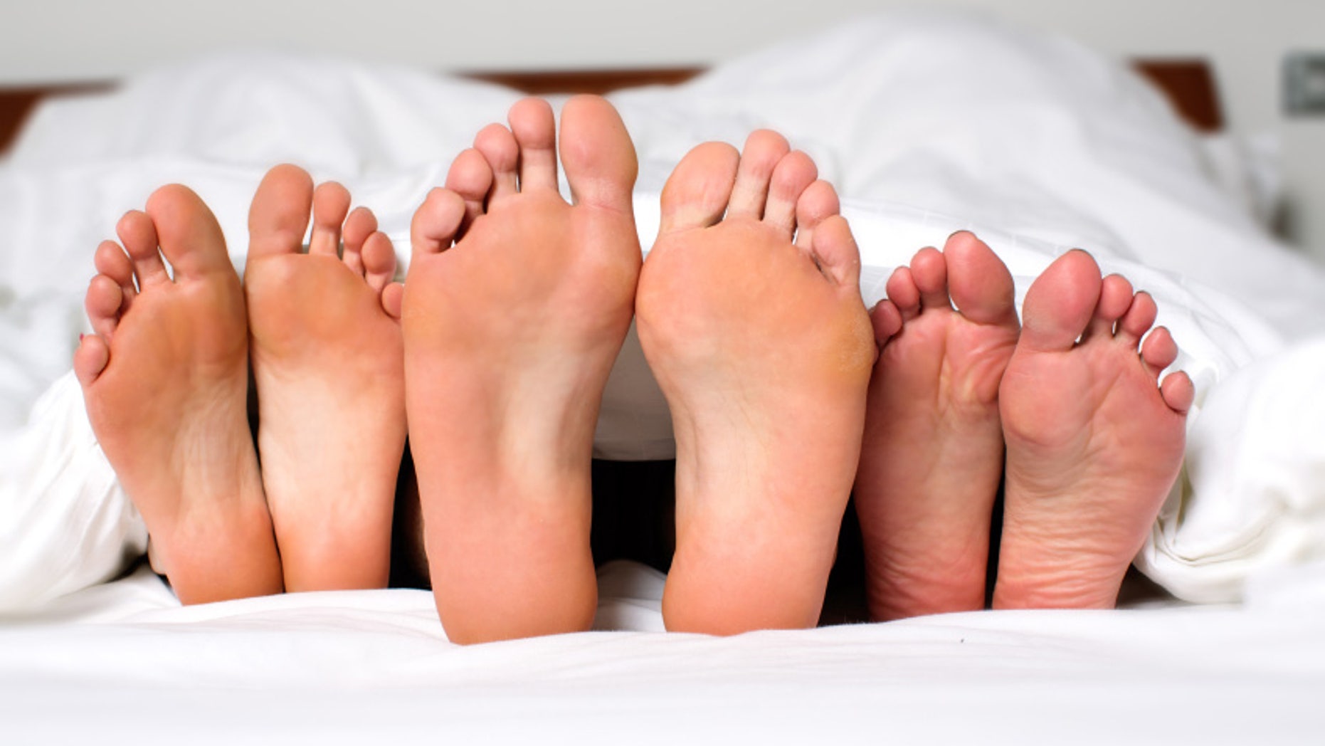 Hotel honeymoon suite for more than just one couple?