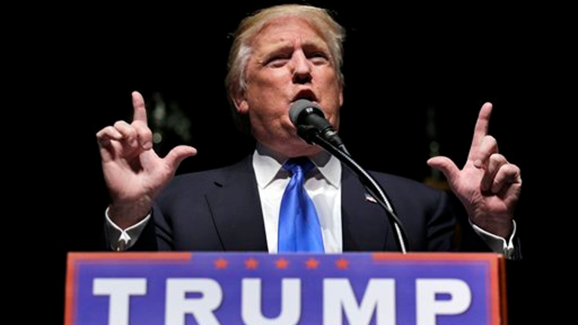 Supporters of republican presidential candidate Donald Trump have been asked not to patronize a Minneapolis coffee shop.