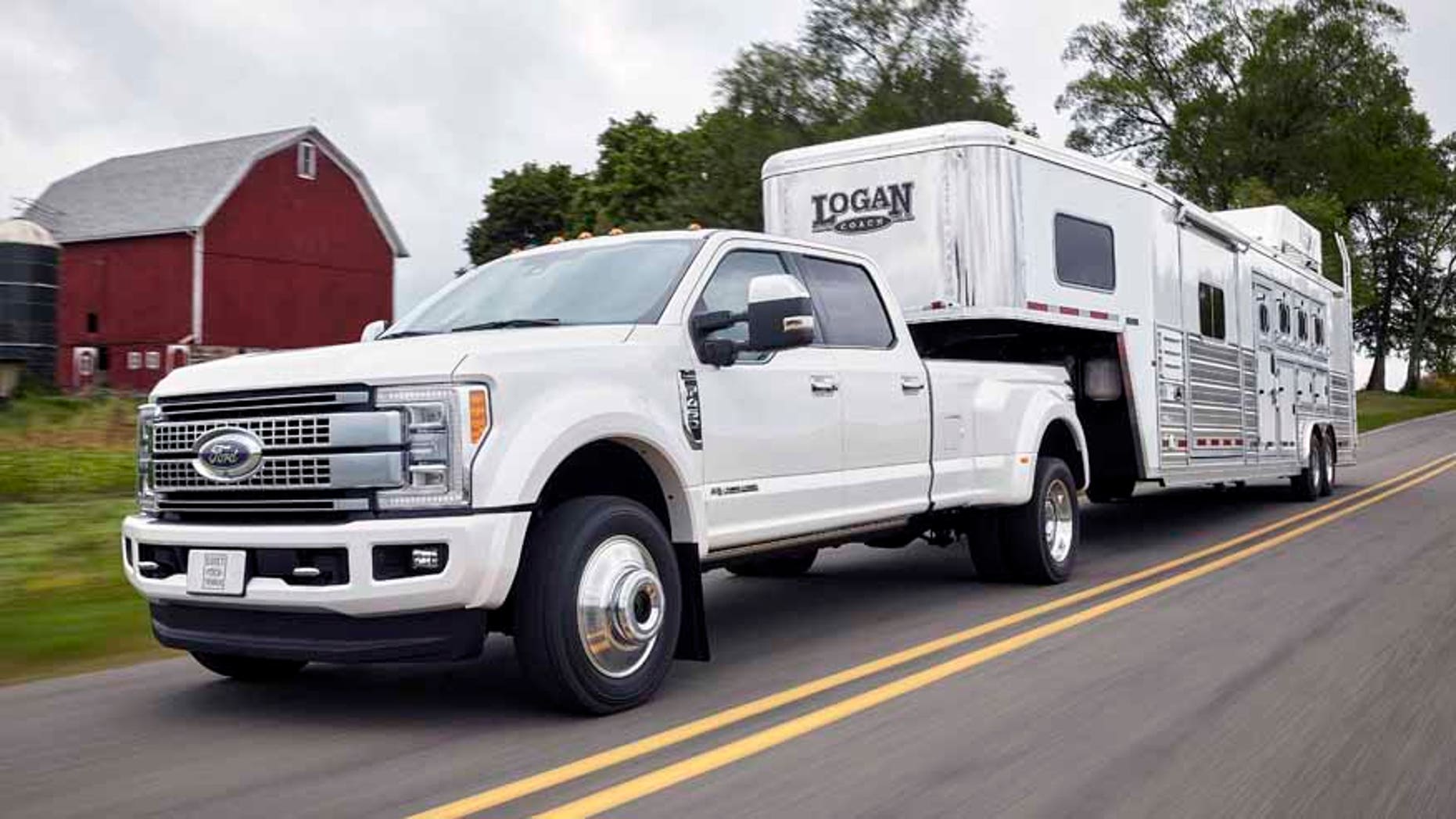 2017 Ford F-450 Super Duty Platinum Crew Cab 4x4
