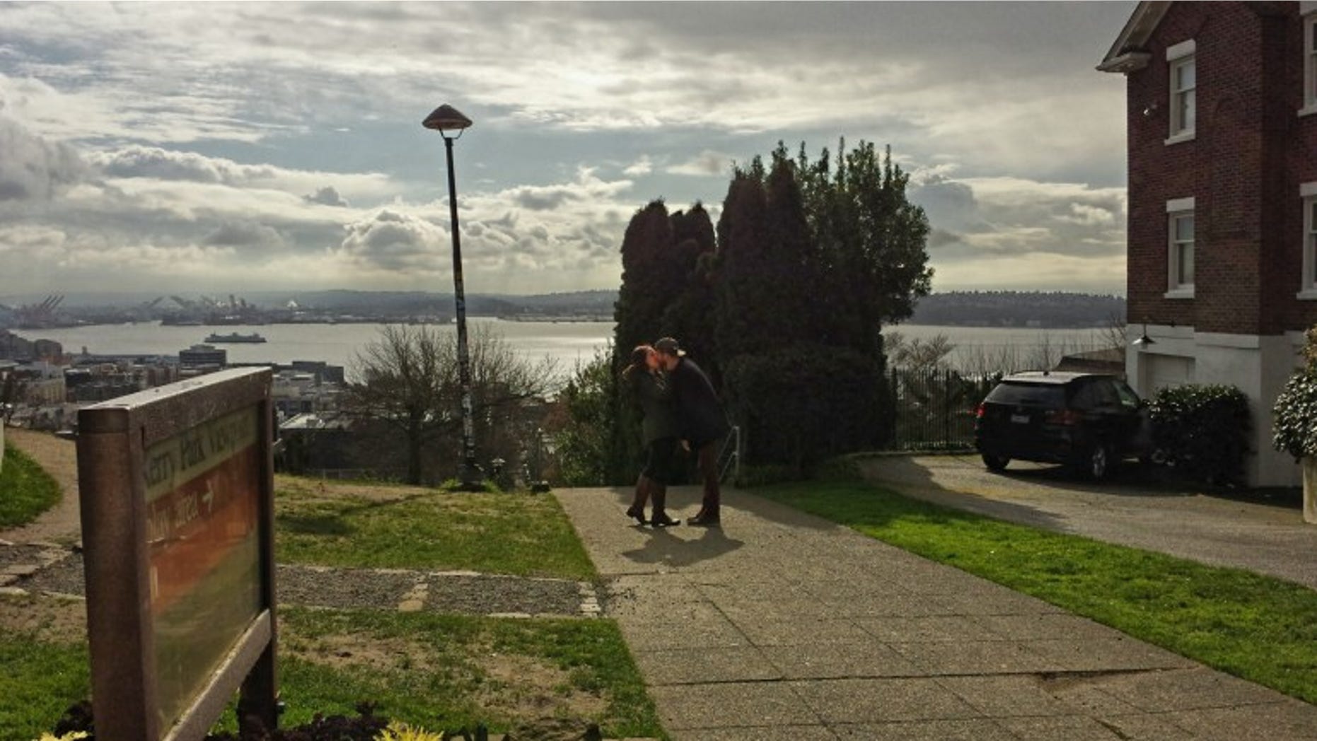 This happy couple got engaged on Valentine’s Day. Now, the person who snapped the picture is trying to reach them.