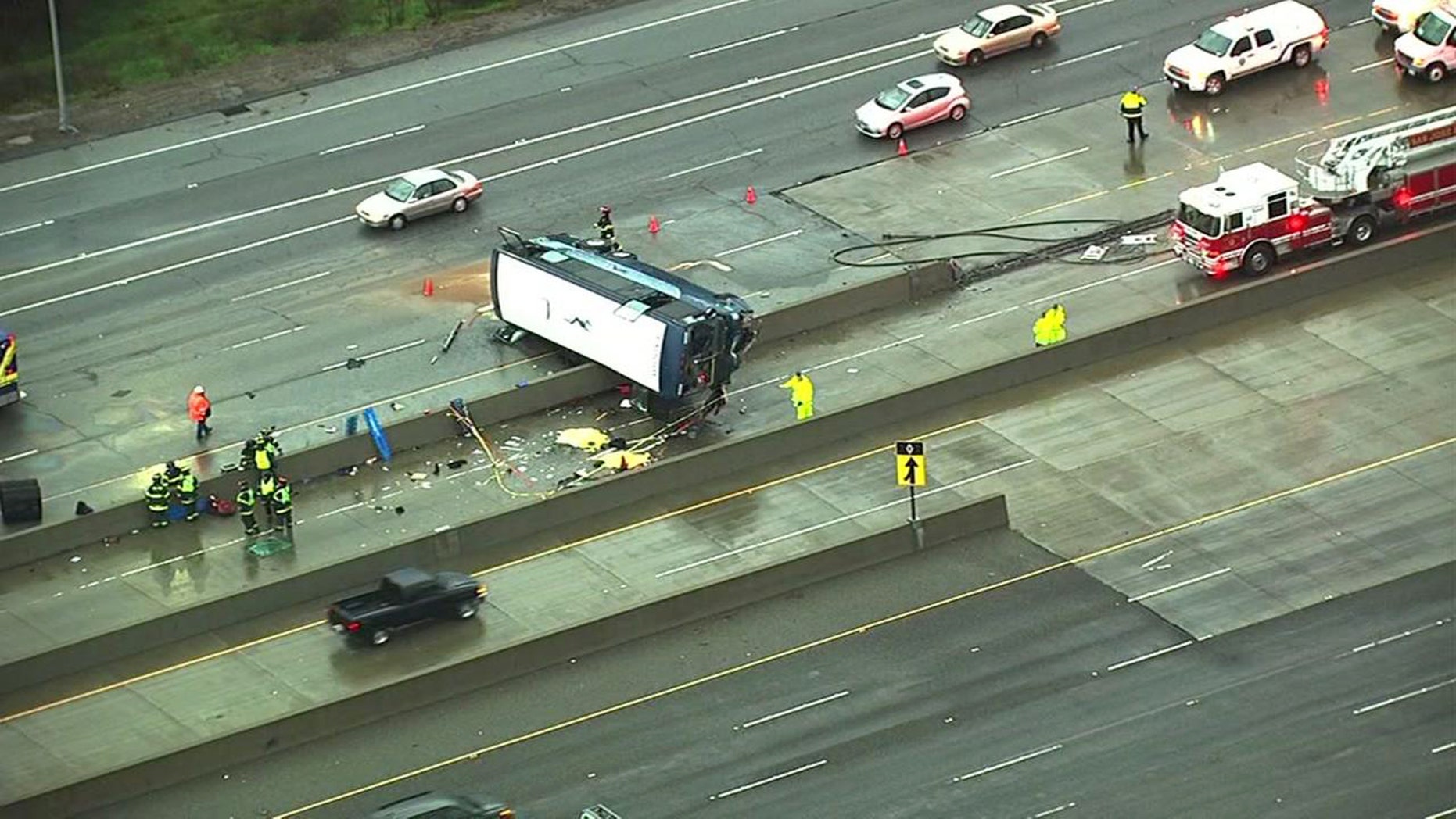 At Least 2 Reported Dead In San Jose Greyhound Bus Crash | Fox News