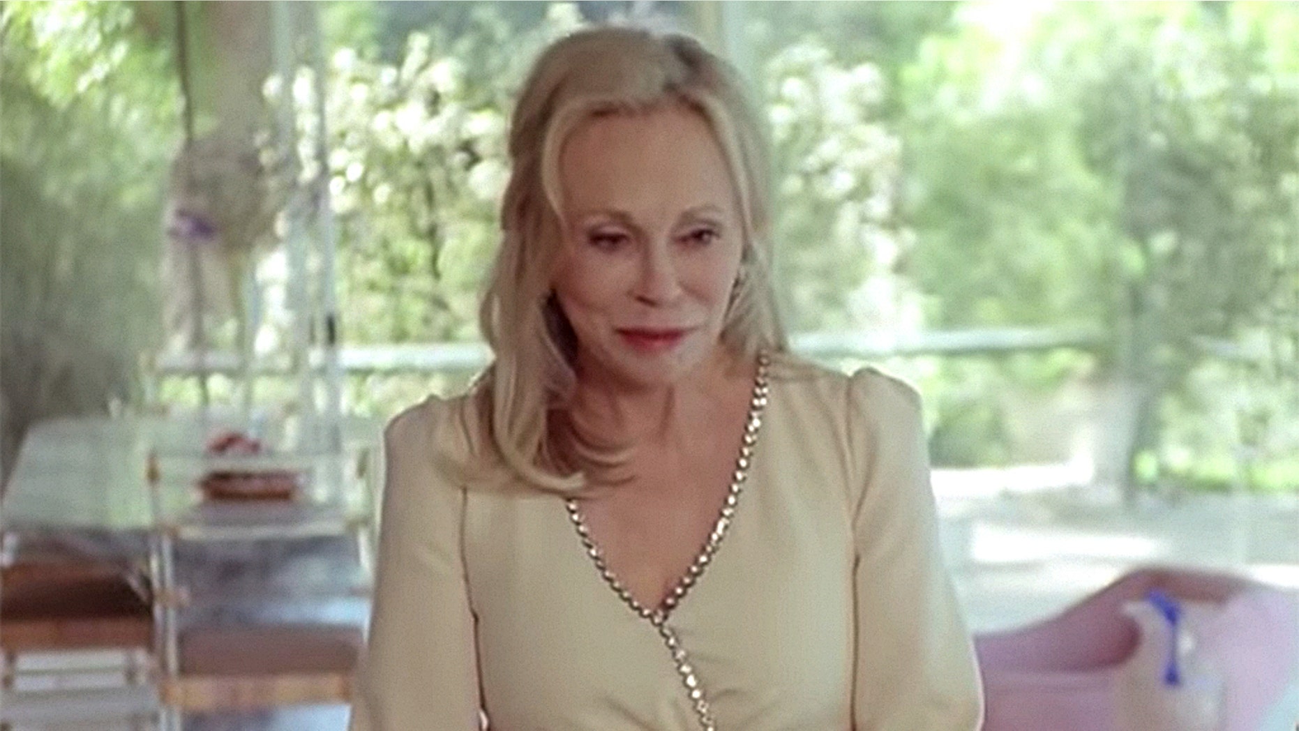 A 77-year-old Fay Dunaway stars as the face of the new Gucci fashion campaign.