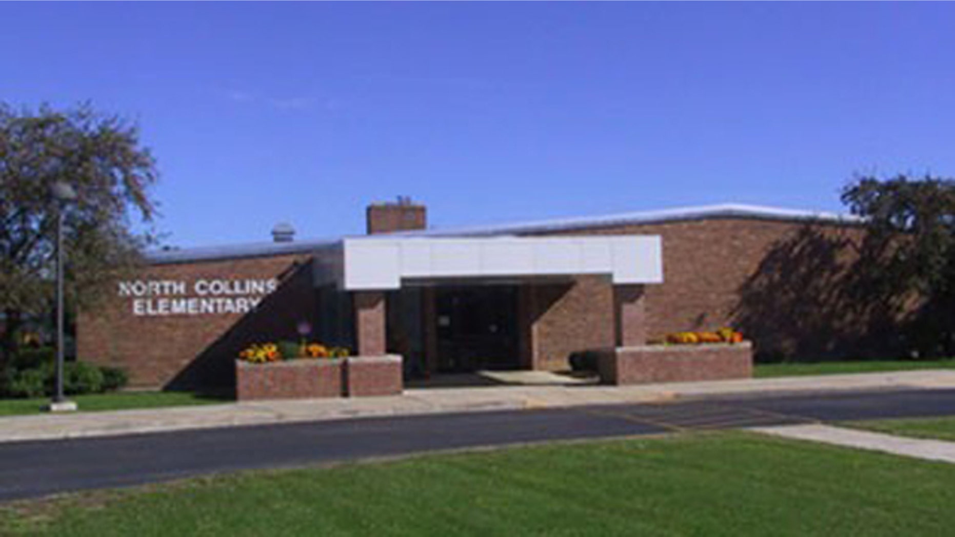 The superintendent of North Collins Central School District told FoxNews.com that North Collins Elementary School will continue announcing the first six words of the pledge -- "I pledge allegiance to the flag" -- and then let students continue at their own pace. (North Collins Elementary School)