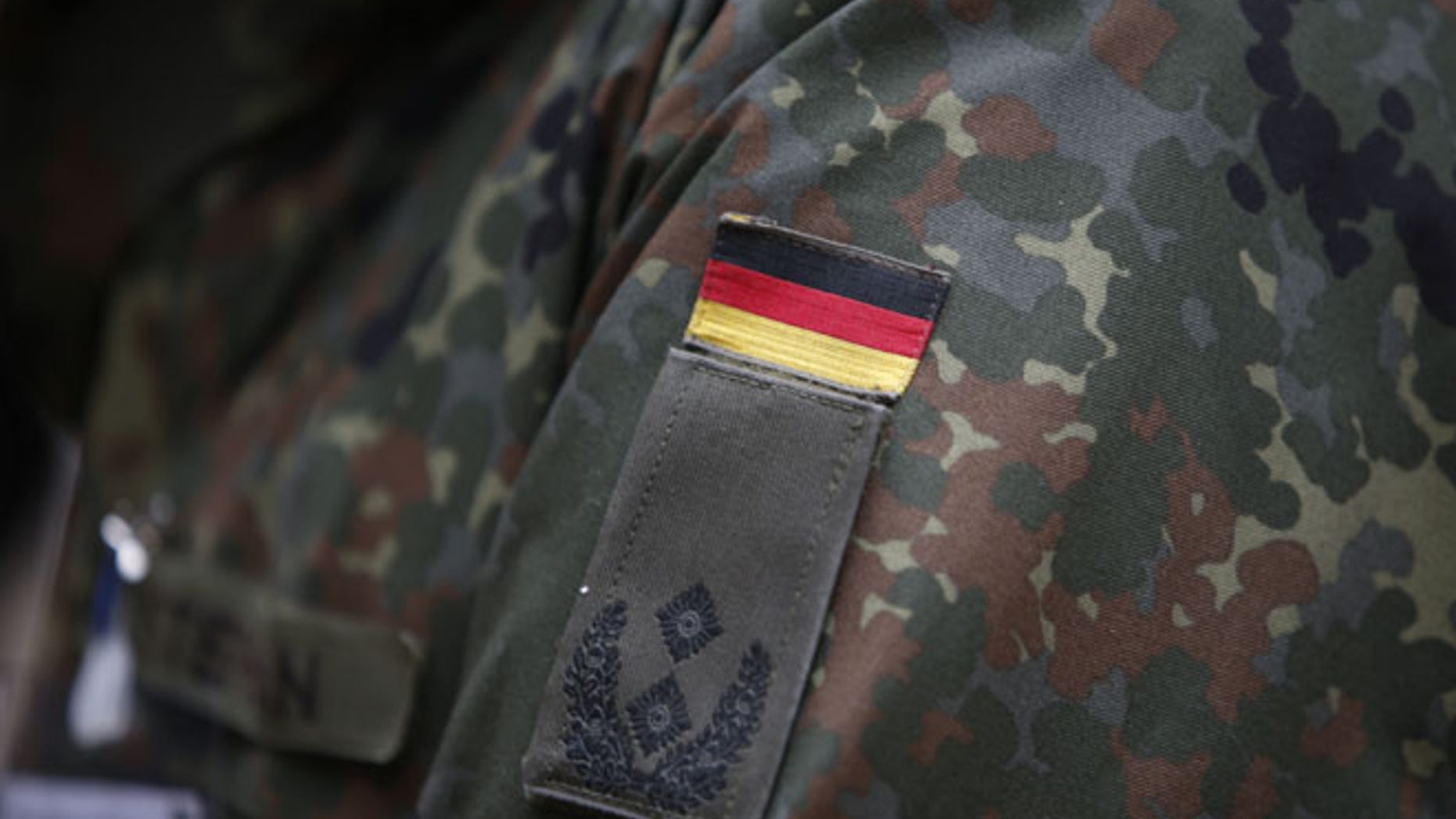 Germany is working to determine how many of its soldiers have defected the country to fight with ISIS.