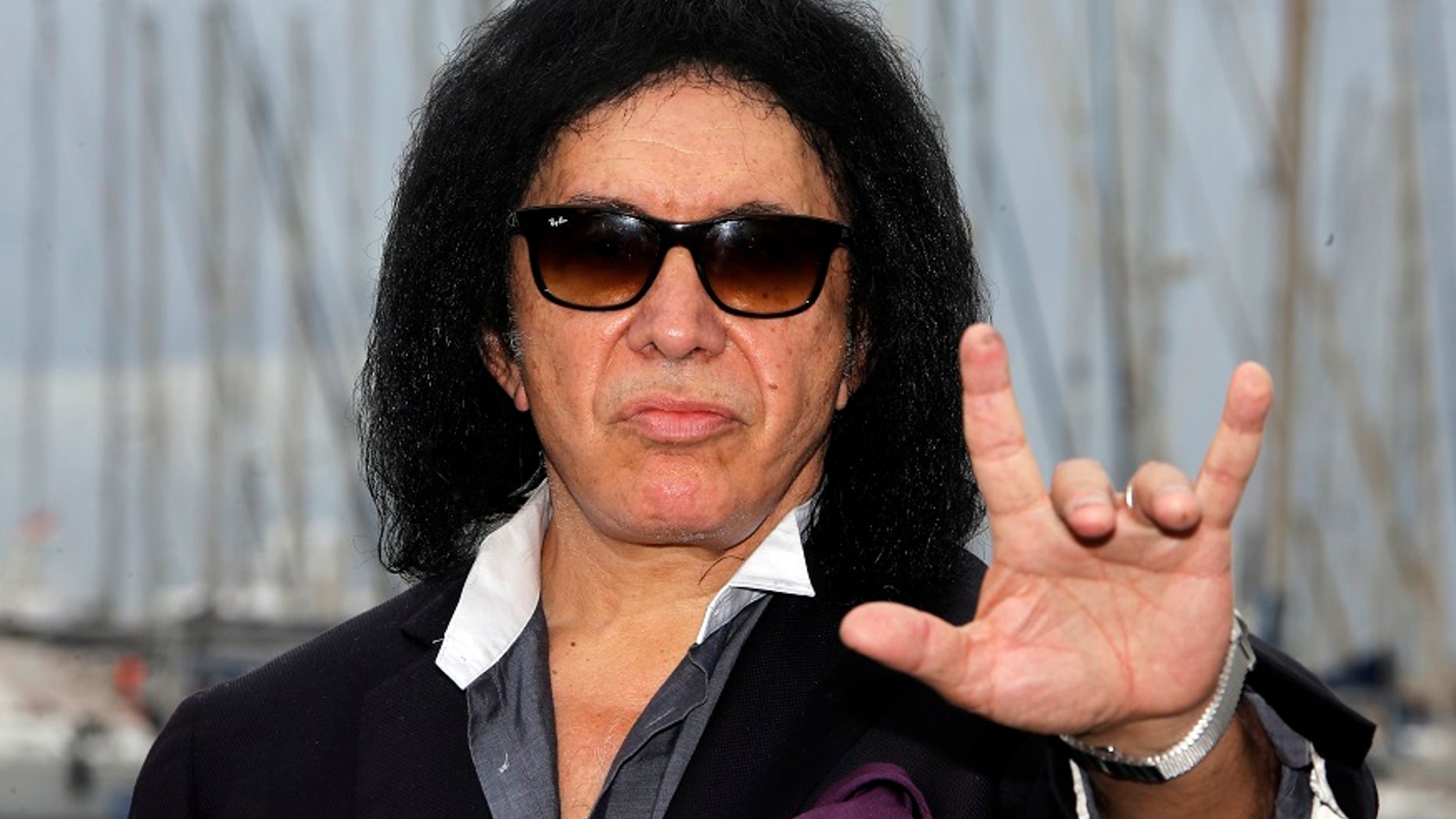“Kiss” rocker Gene Simmons has filed an application to trademark the “rock on” hand sign on Friday, June, 9, 2017.