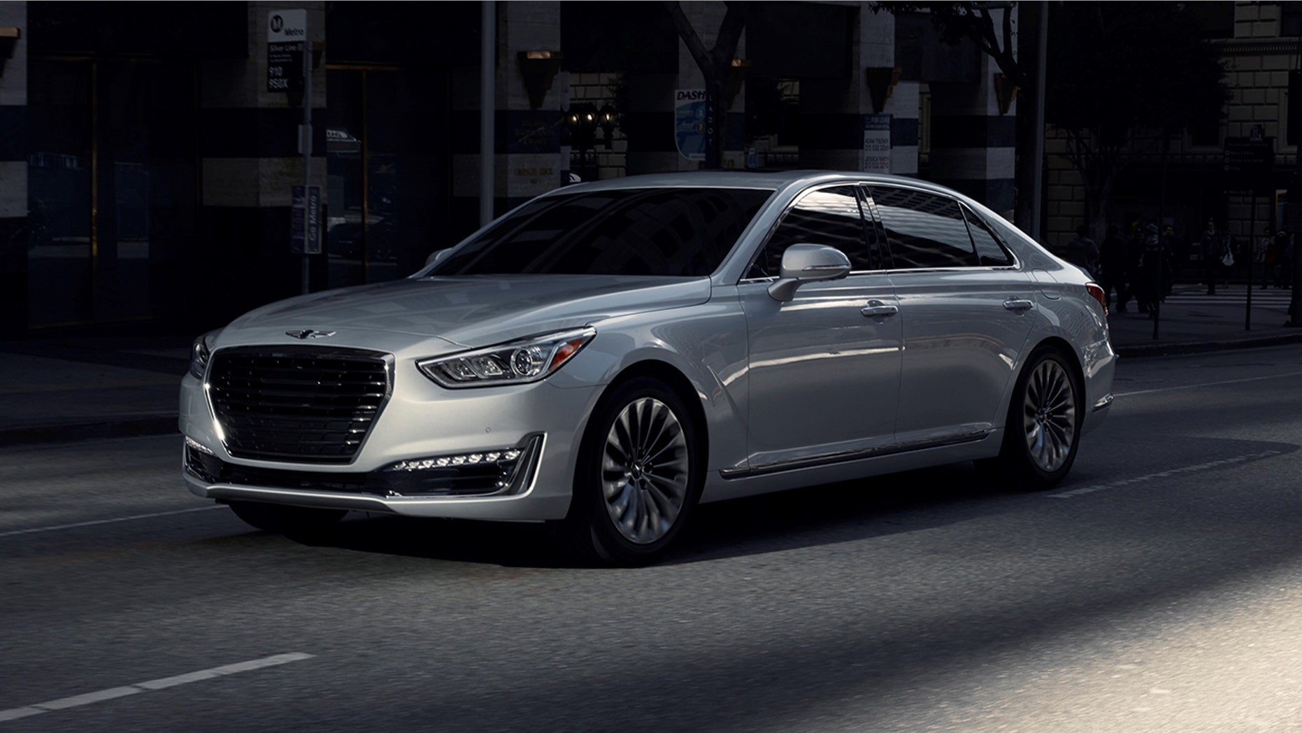 Genesis G90