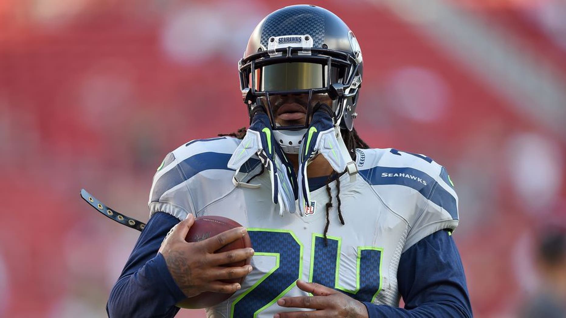 SANTA CLARA, CA - OCTOBER 22: Marshawn Lynch #24 of the Seattle Seahawks warms up during pregame warm ups prior to playing the San Francisco 49ers in an NFL football game at Levi's Stadium on October 22, 2015 in Santa Clara, California. (Photo by Thearon W. Henderson/Getty Images)