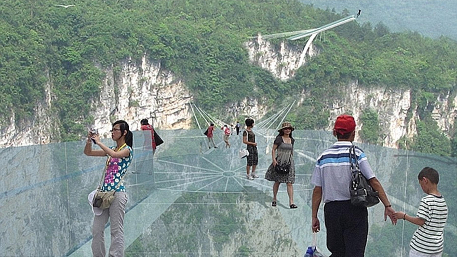 China is building the world’s tallest and longest glass bridge Fox News