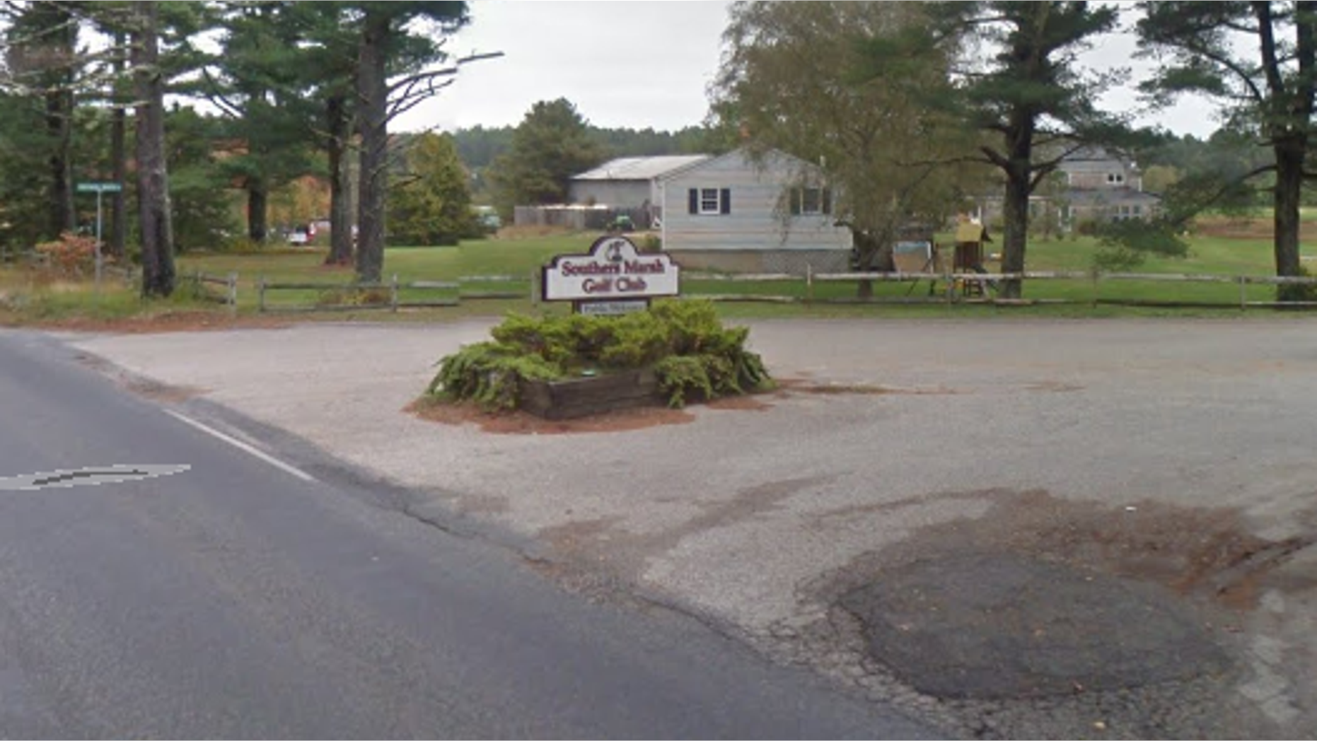 A man allegedly bit off a golfer's finger at Southers Marsh Golf Club on Friday.