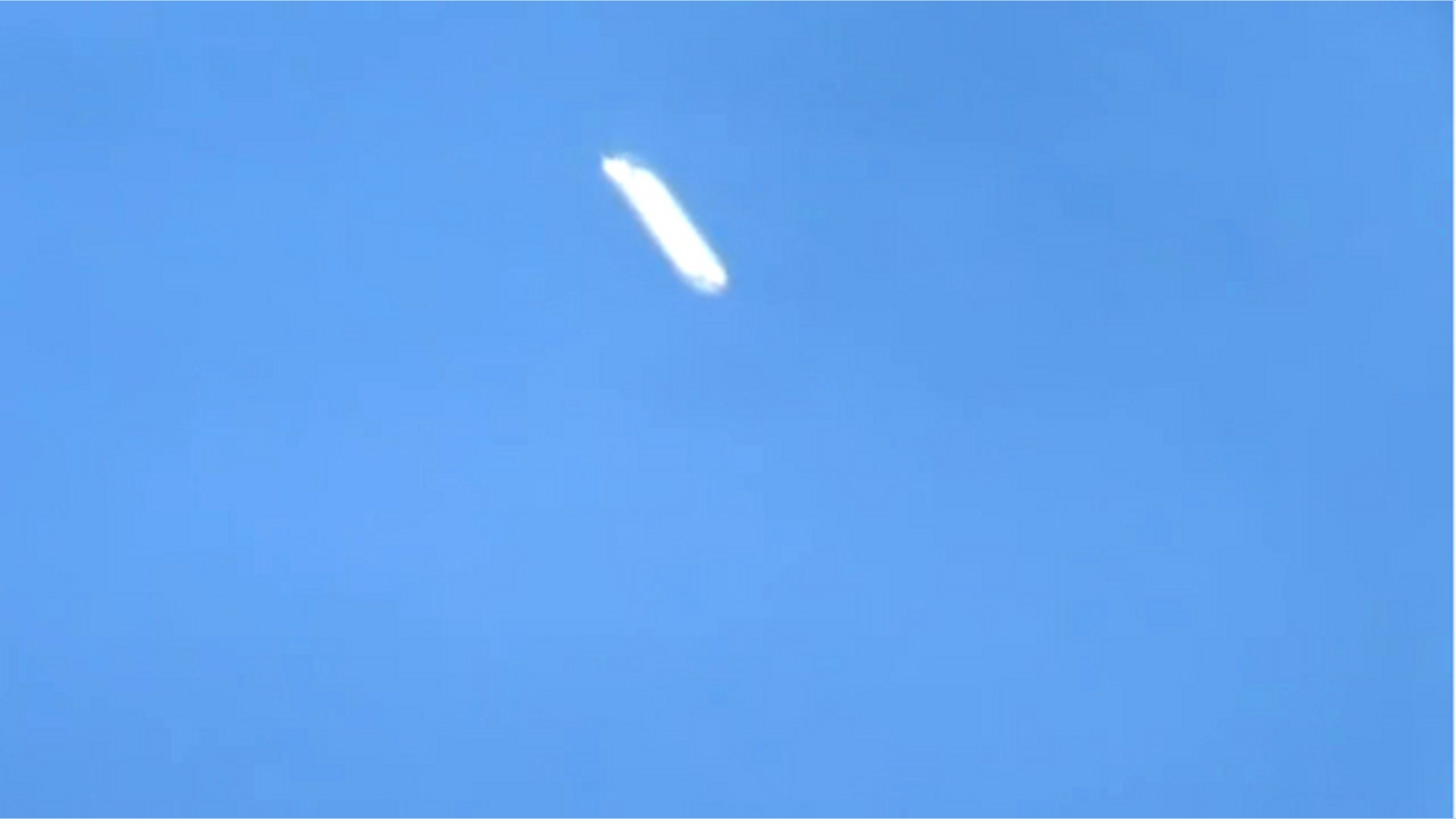 On Oct. 16, 2012, residents of Pike County, Ky., looked high in the sky to find a strange sight. Amateur astronomer Allen Epling described it to a local reporter as looking "like two fluorescent bulbs, side by side, parallel, shining very brigh