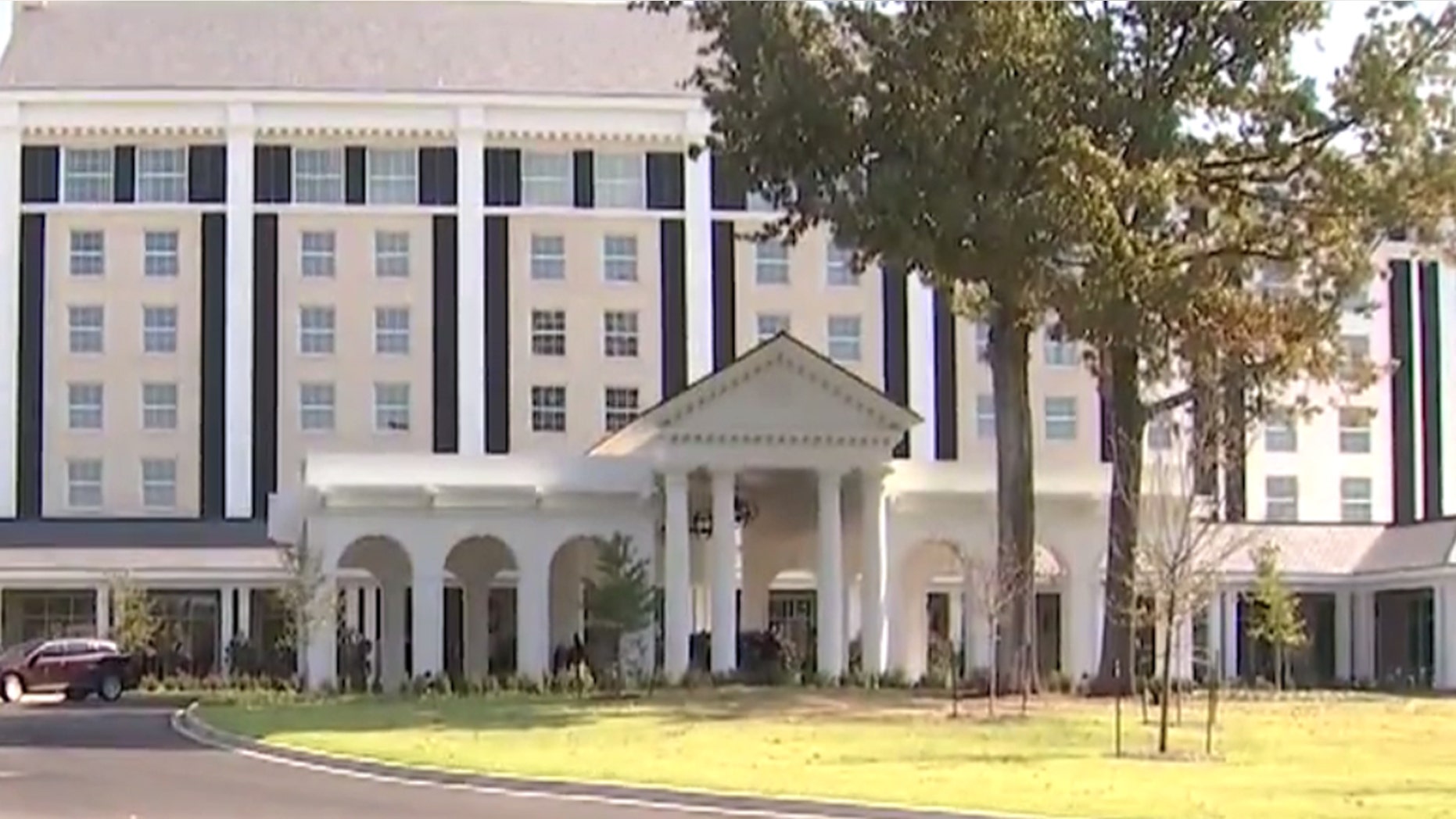 A Legionnaires outbreak at The Guest House at Graceland hotel has sickened 3.