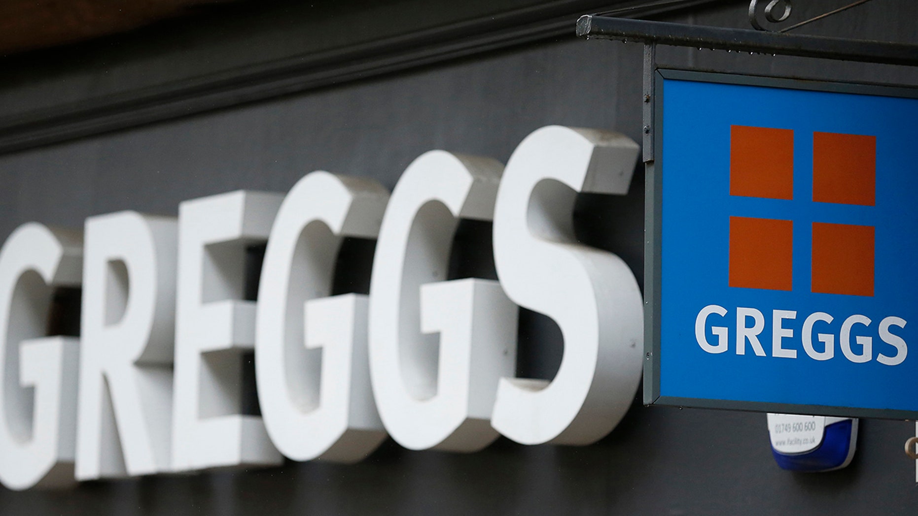 British bakery chain, Greggs, made a few fans for life when a delivery driver opened up his truck and handed out free doughnut and cakes to drivers stuck in snow.