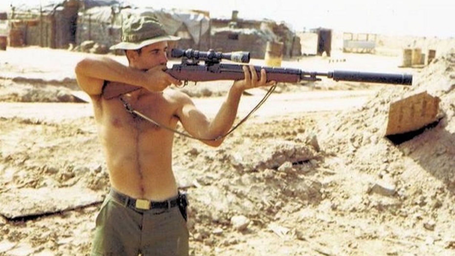 Gunnery Sgt. Carlos Hathcock. (US Marine Corps Archives)