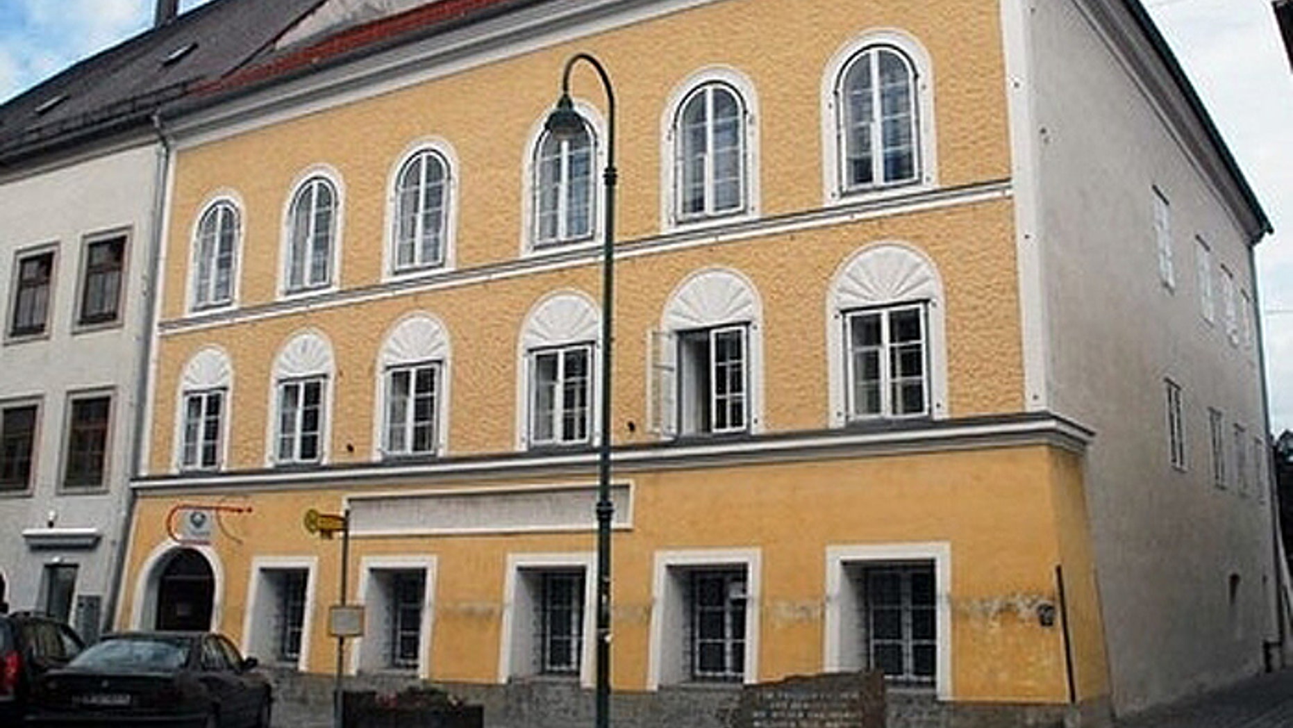 Hitler's birthplace in Braunau, Austria. (Wikimedia)