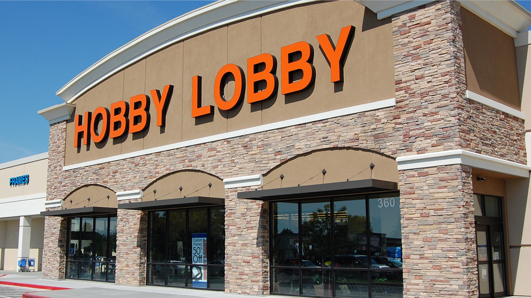 Woman Says Hobby Lobby S Cotton Display Is Offensive Gets Blasted