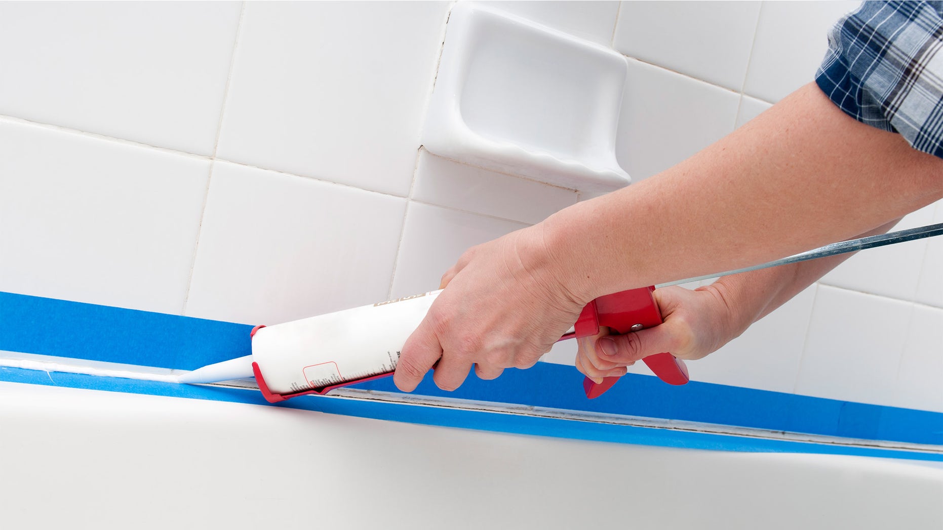 how to caulk