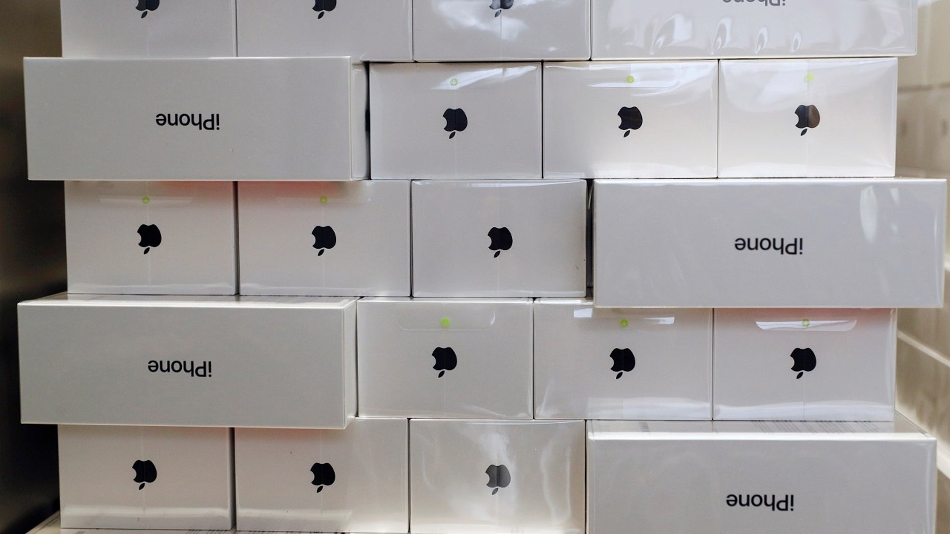 House lawmakers have asked Apple to answer more questions about the battery performance of its smartphones.