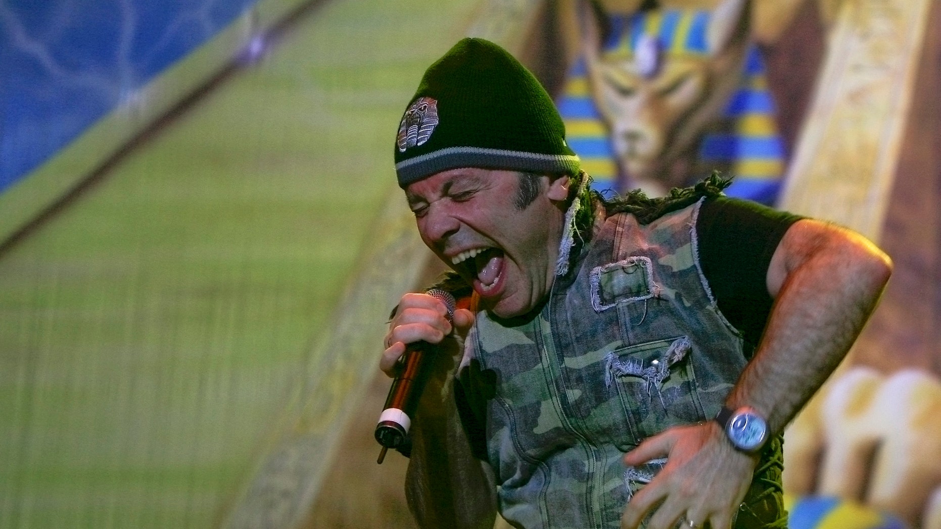 British heavy metal band Iron Maiden's lead vocalist Bruce Dickinson performs during a concert at the Morera Soto Stadium in Alajuela March 3, 2009. The band, on their "Somewhere back in time" tour, performed for the second time in the country. REUTERS/Monica Quesada (COSTA RICA) - RTXCBO0