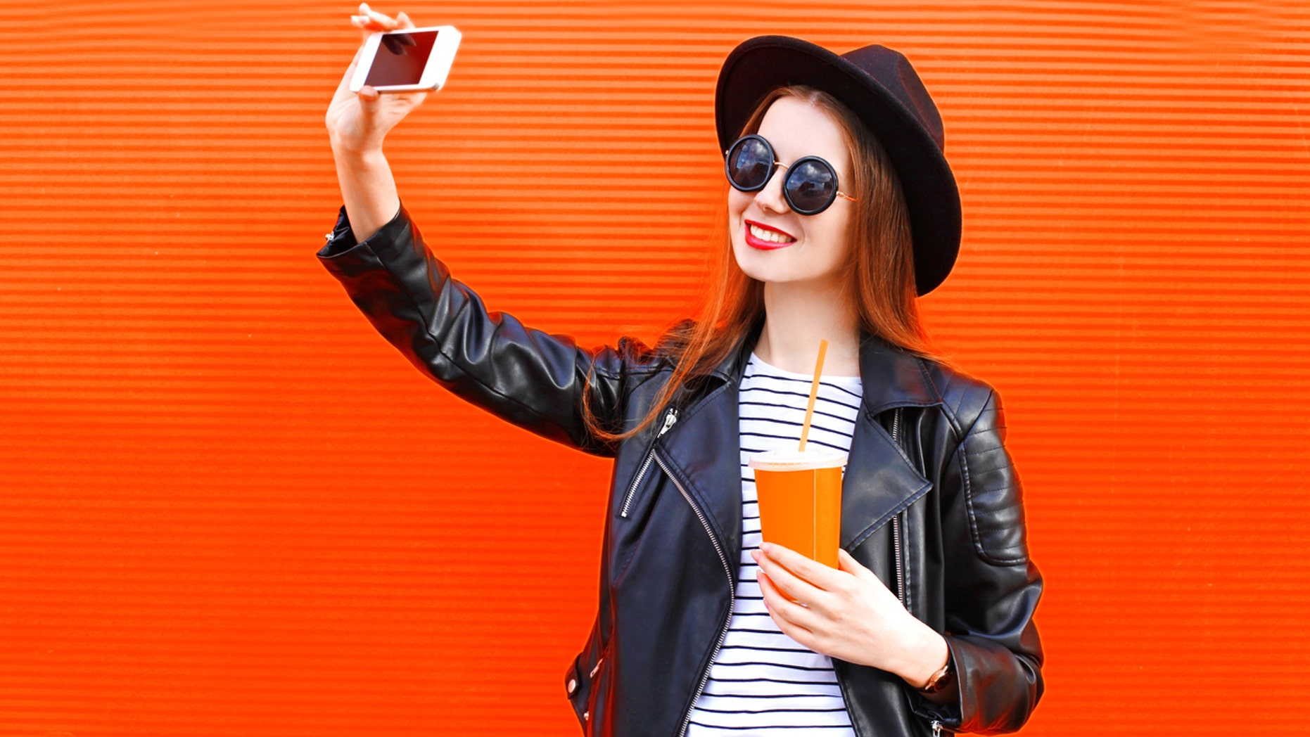 A model is using Instagram to call out overly manipulated photos.