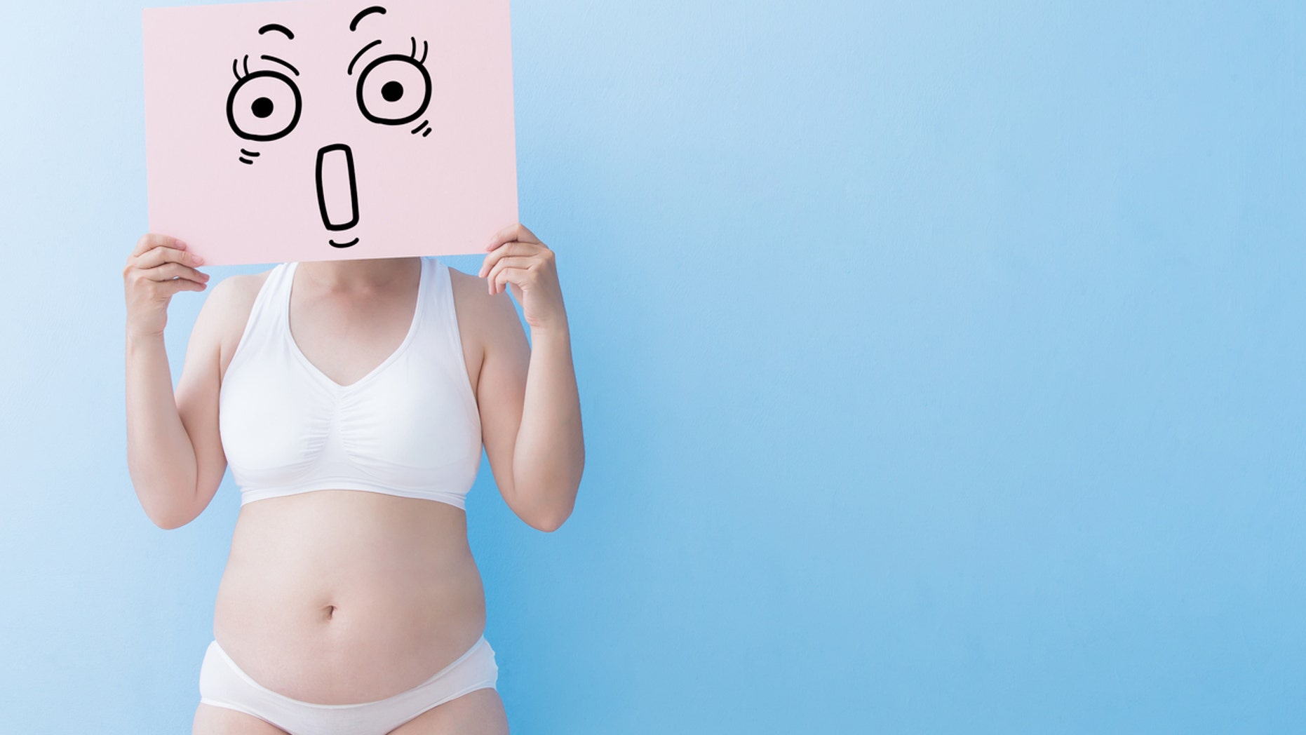 A beauty vlogger is clapping back at those who body-shamed her